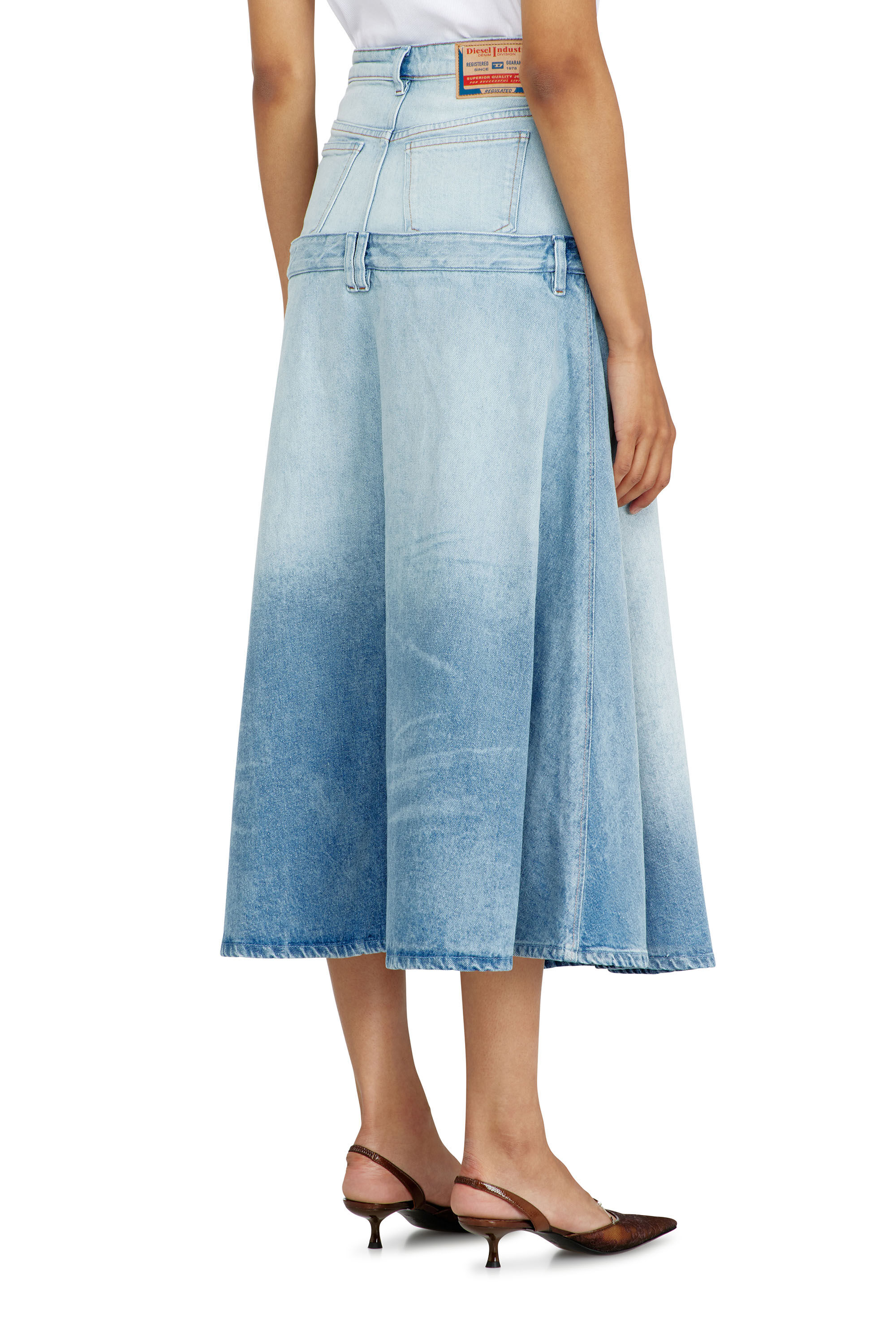 Diesel - DE-VORYA-S, Jupe en denim &agrave; design superpos&eacute; Femme in Bleu - 4