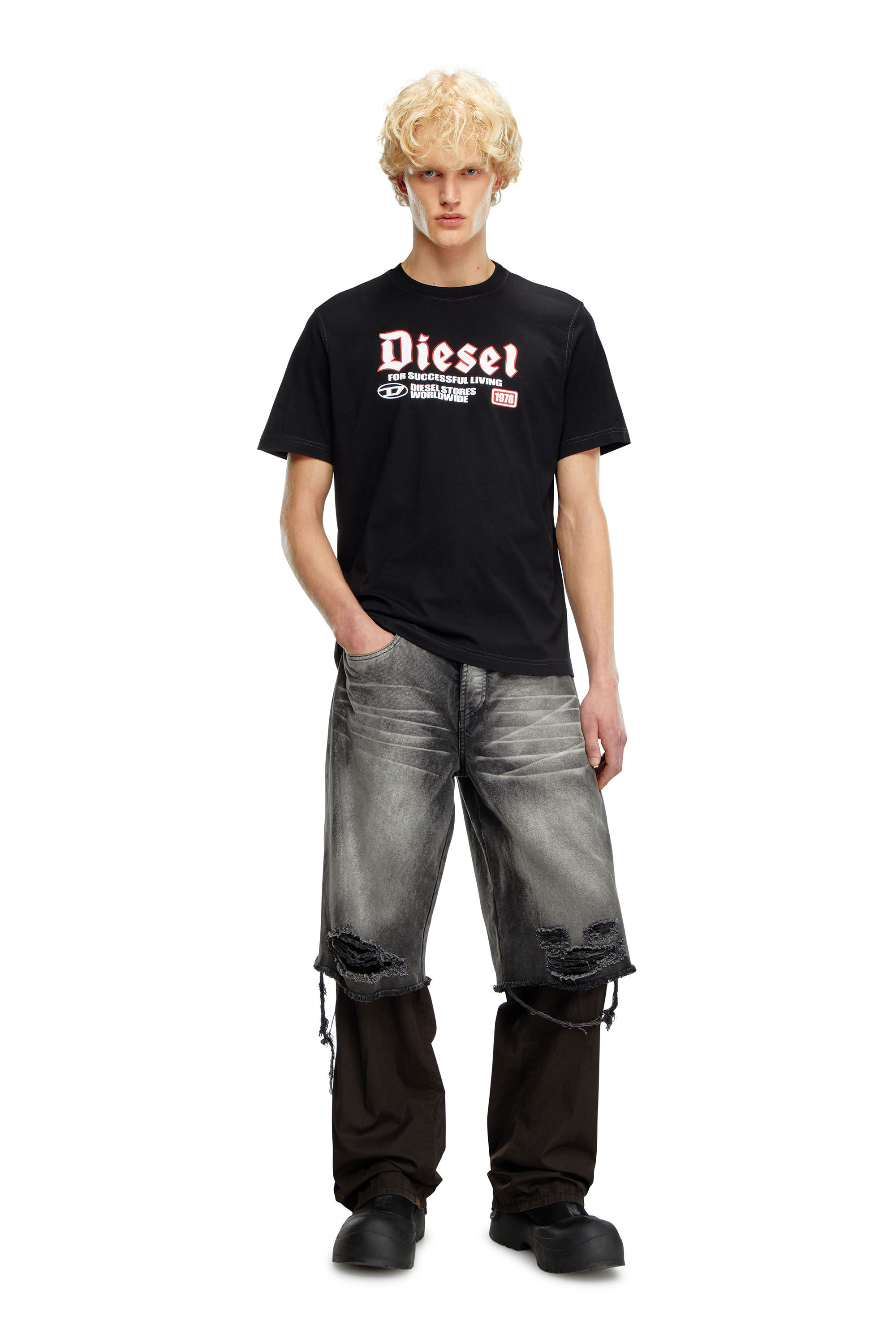 Diesel - T-ADJUST-K1, Herren T-Shirt mit aufgeflocktem Diesel-Print in Schwarz - Image 1