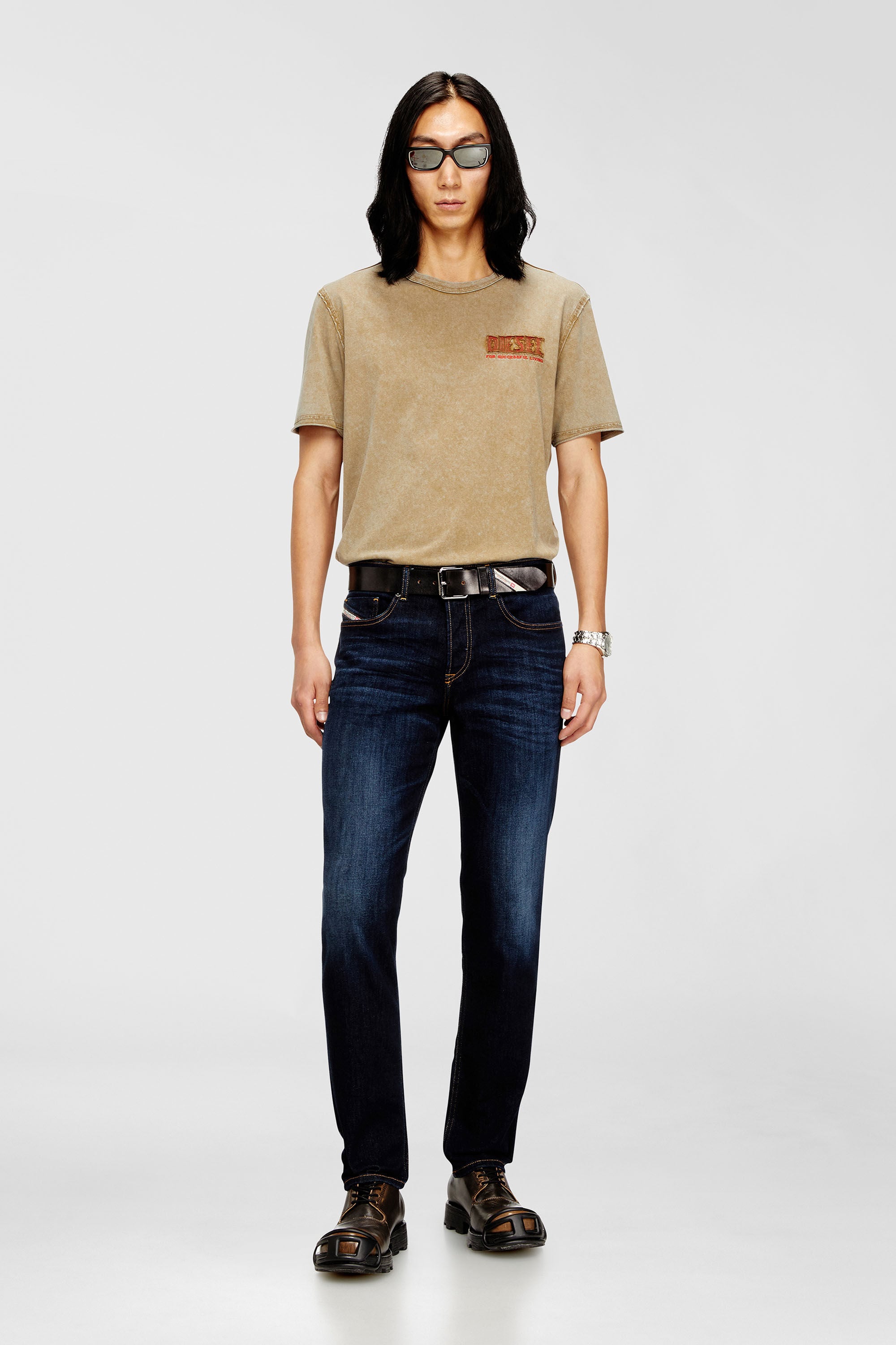 Diesel - Regular Jeans 2023 D-Finitive 009ZS Uomo, Blu Scuro - Image 1