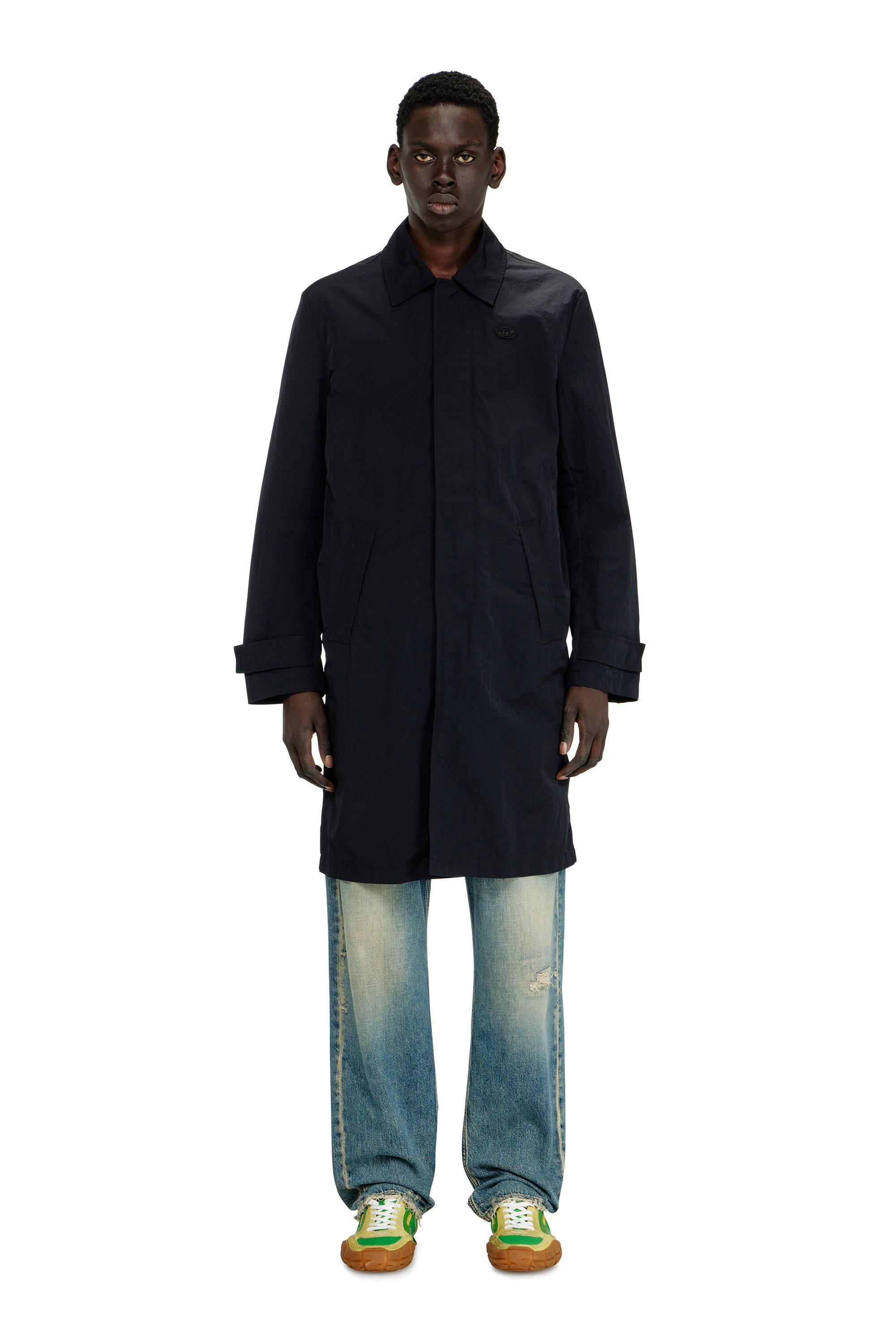Diesel - J-BURHAT, Manteau en nylon &agrave; finition froiss&eacute;e brillante Homme in Noir - 1