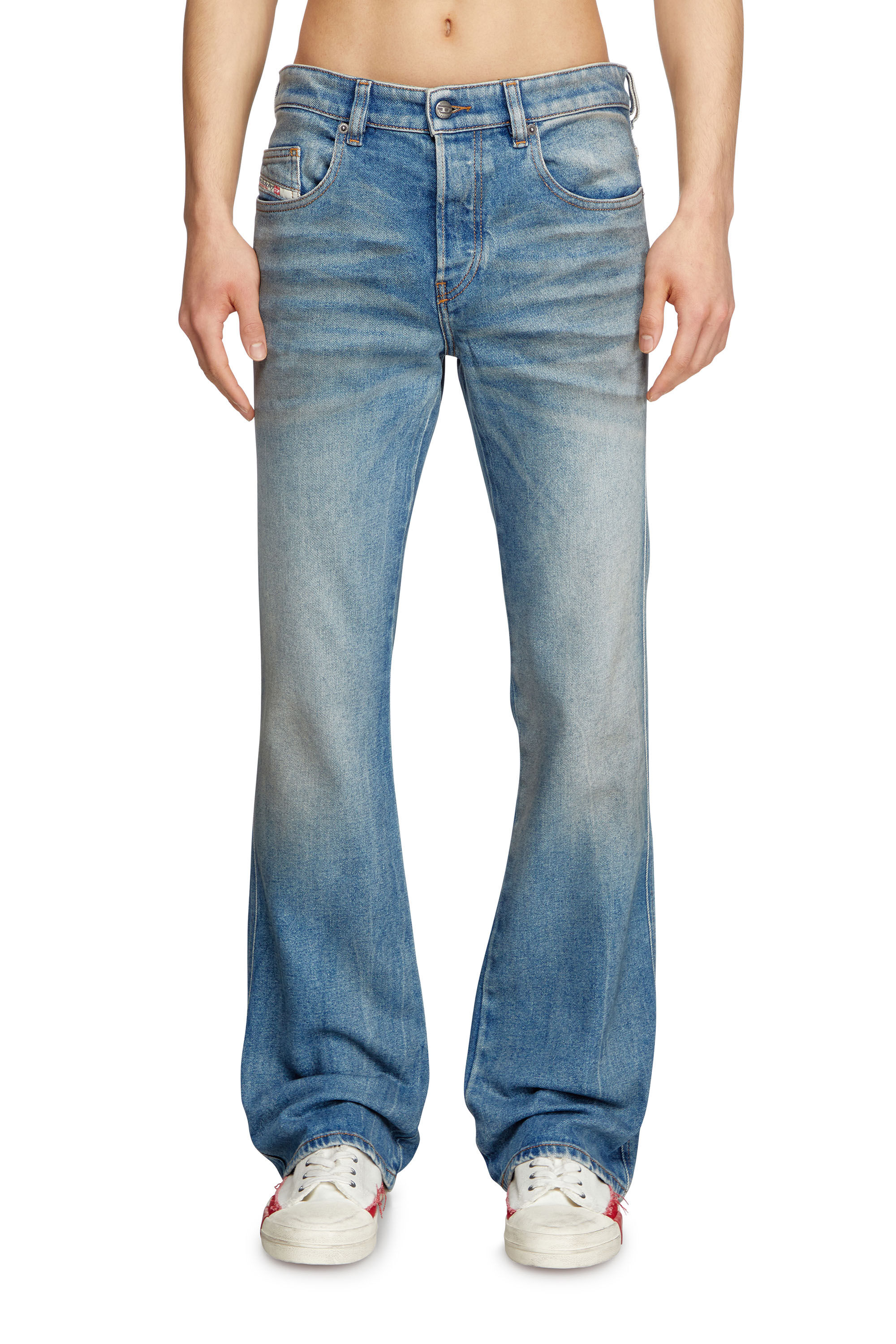 Diesel - Bootcut Jeans 1998 D-Buck 09L30 Uomo, Blu medio - Image 3