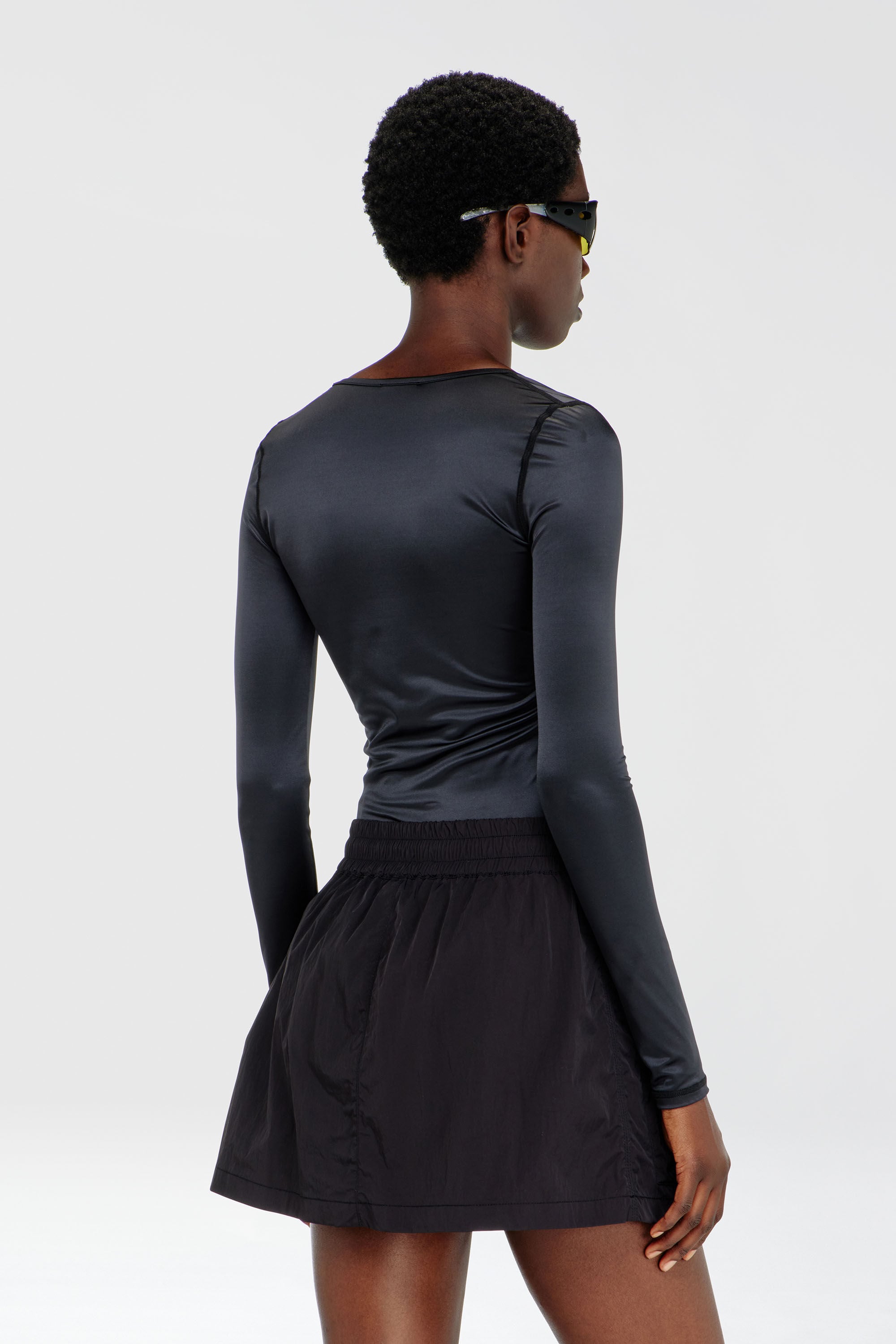 Diesel - T-ELPHIN-LS, Damen Nylon slim top mit Rundhalsausschnitt und Logo Oval D Stickerei in Schwarz - 4