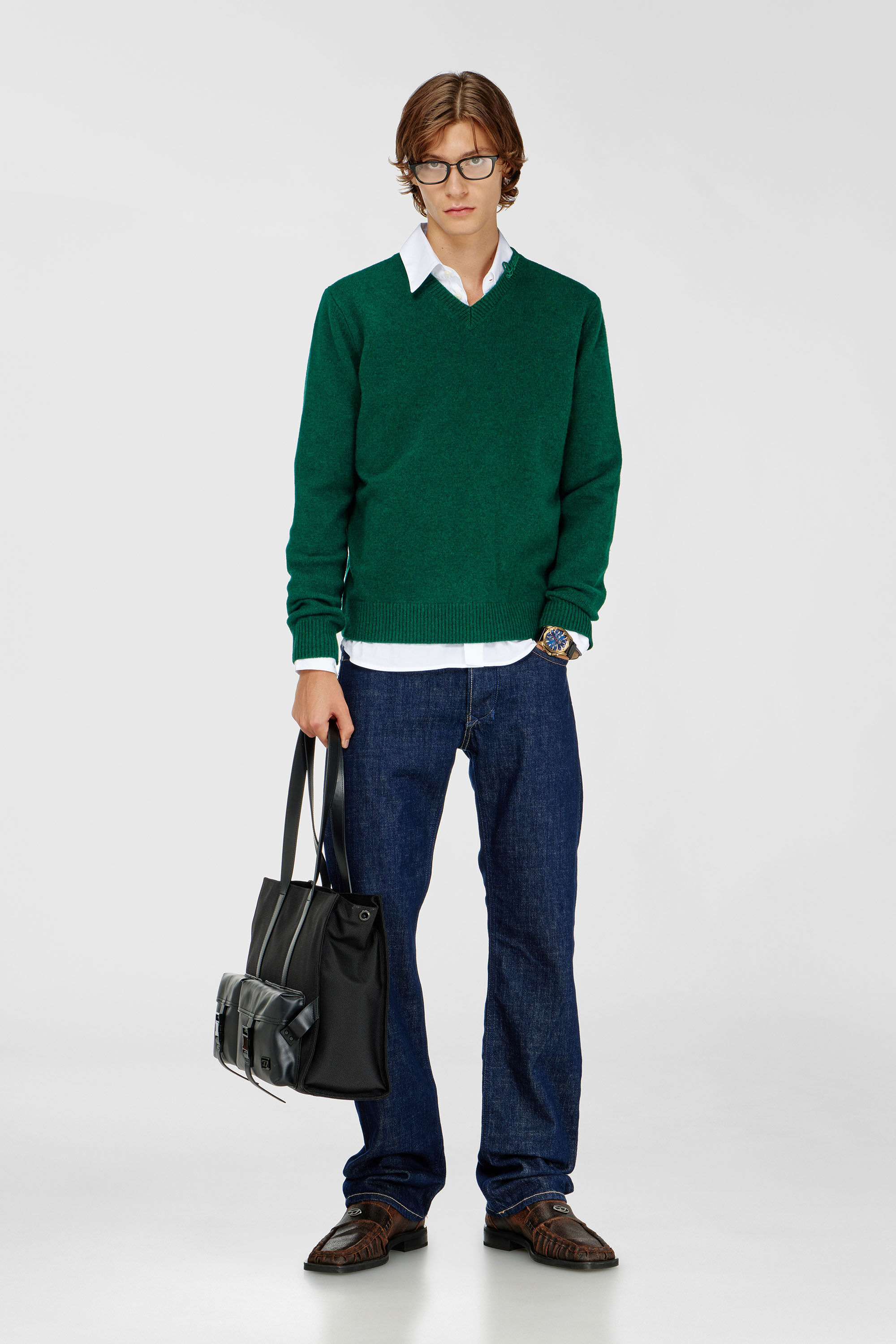 Diesel - K-IMER, Maglione in lana con scollo a V e logo sul collo Uomo in Verde - 1