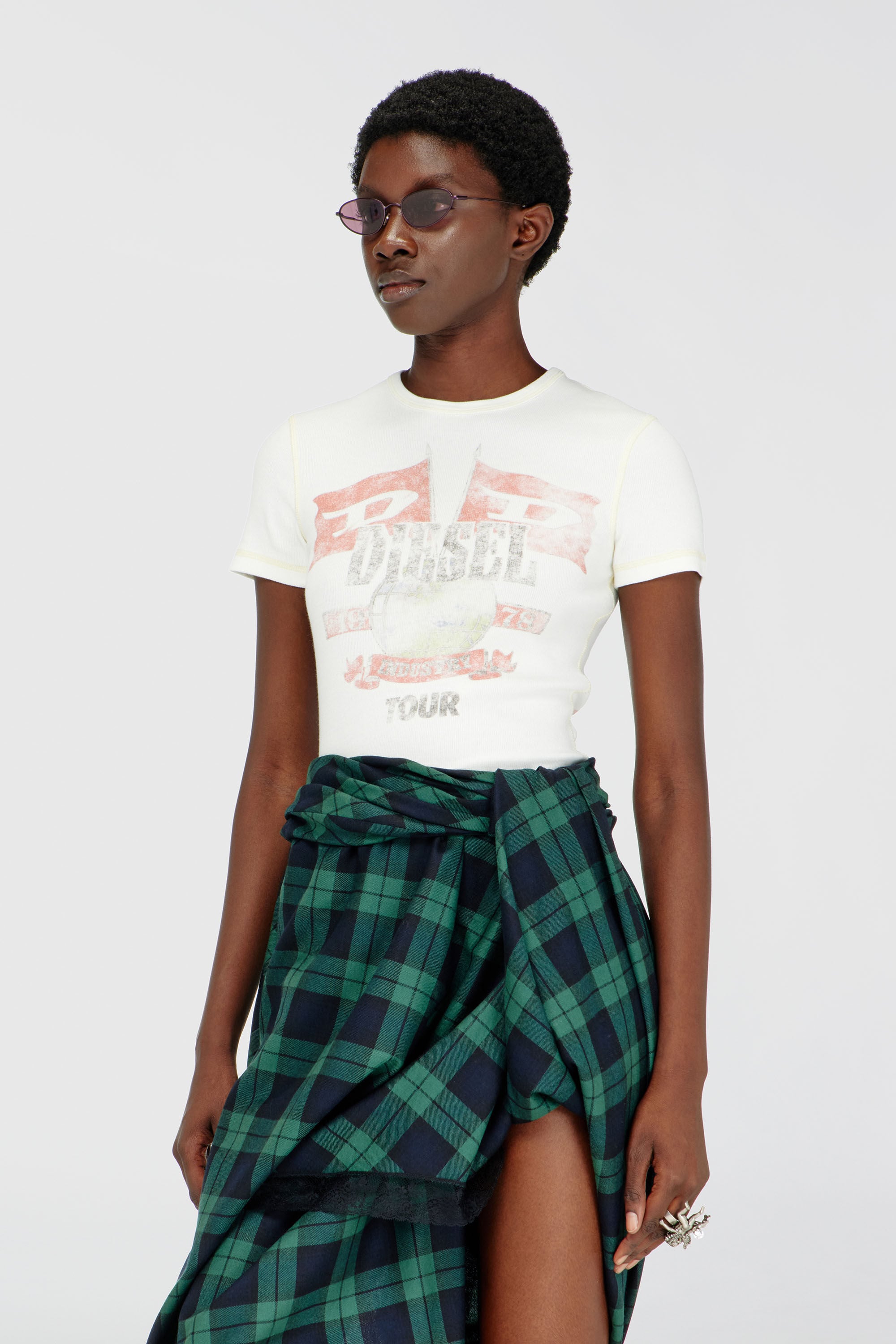 Diesel - T-MARSY-RIB, Damen Geripptes T-Shirt mit Konzertgrafiken in null - 3