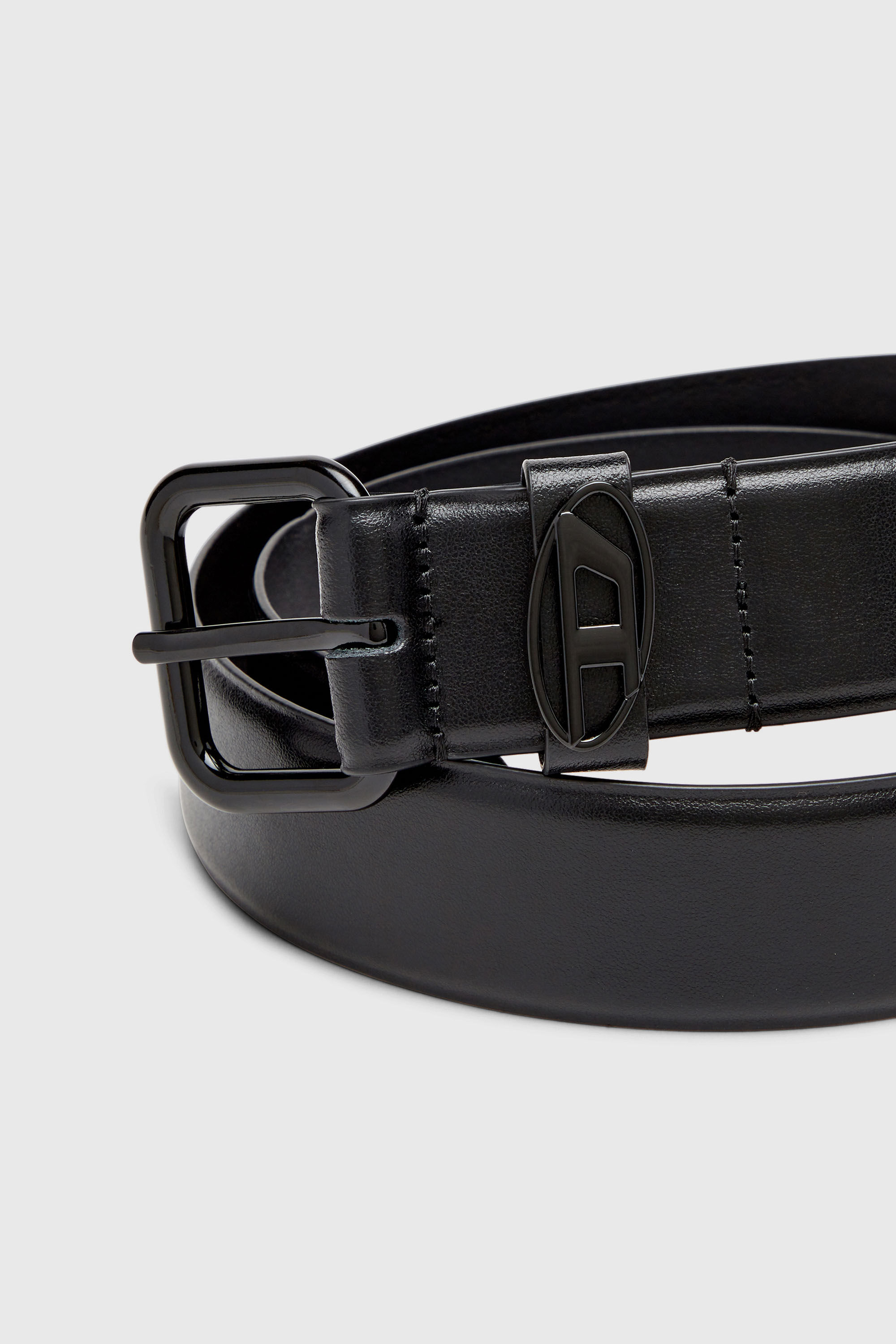 Diesel - B-1DR OVAL D LOOP, Unisex 3.9cm G&uuml;rtel aus Leder mit Logo-Plakette in Schwarz - 3