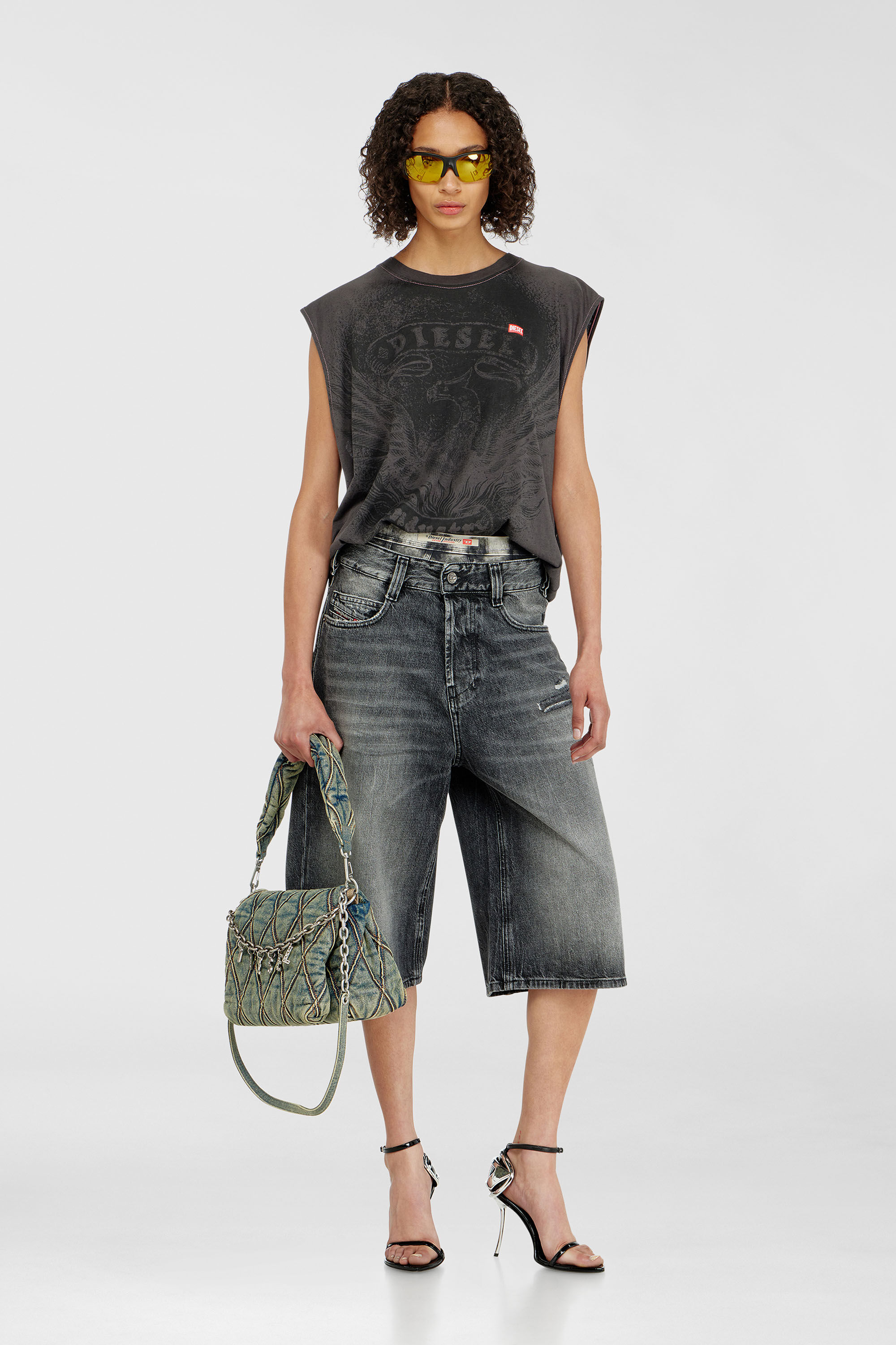 Diesel - D-ENIM-M-SHORT, Pantaloni corti relaxed in denim con rotture Unisex in Grigio - 6