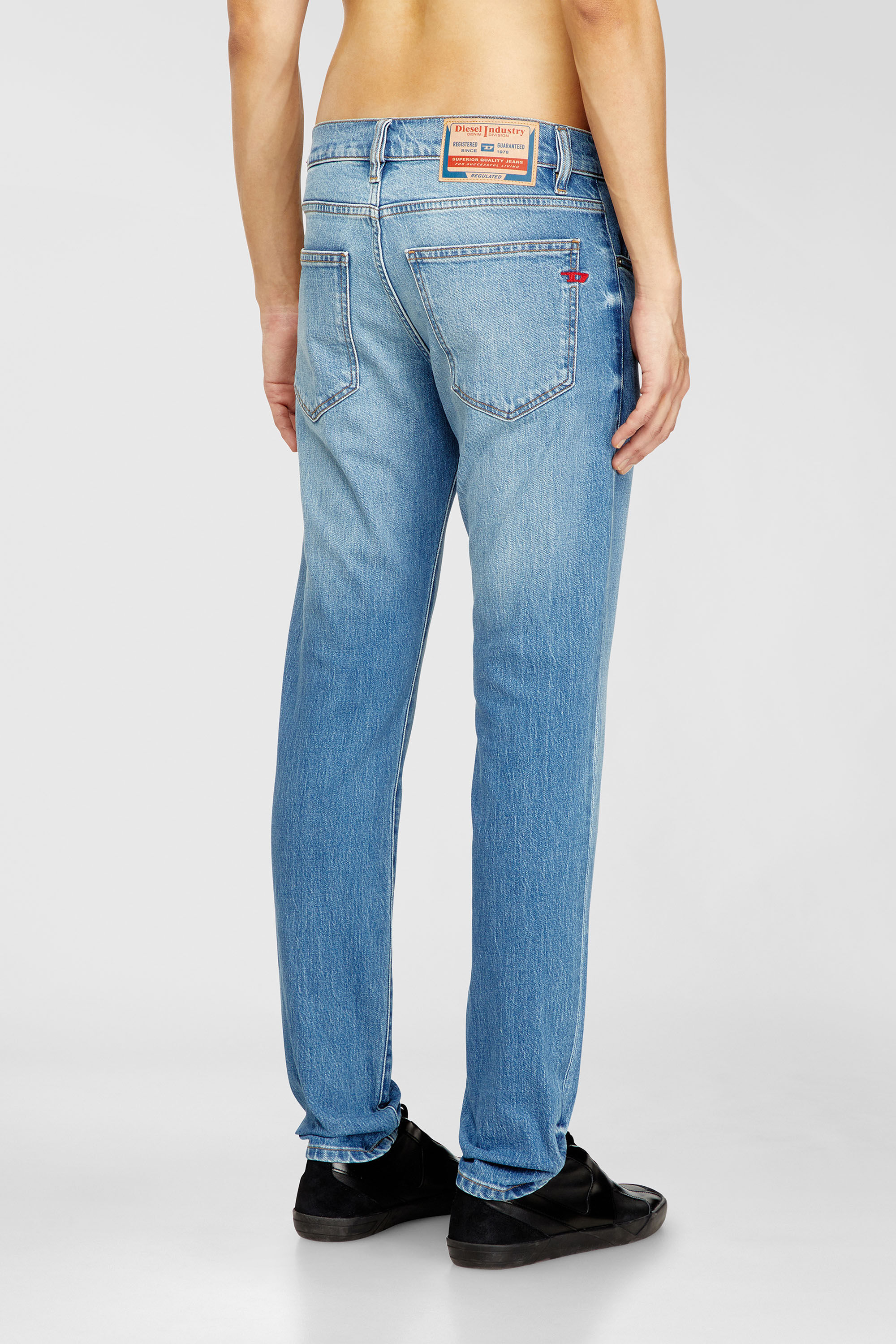 Diesel - Slim Jeans 2019 D-Strukt 0ADBK Homme, Bleu Clair - Image 3