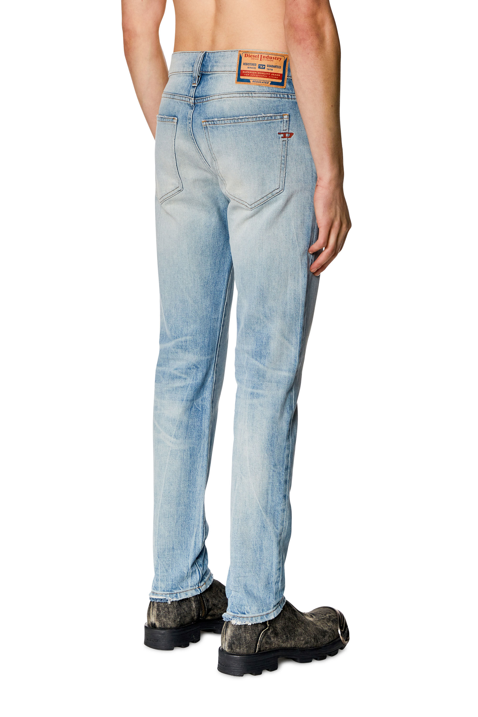 Diesel - Slim Jeans 2019 D-Strukt 0DQAB, Bleu Clair - Image 4