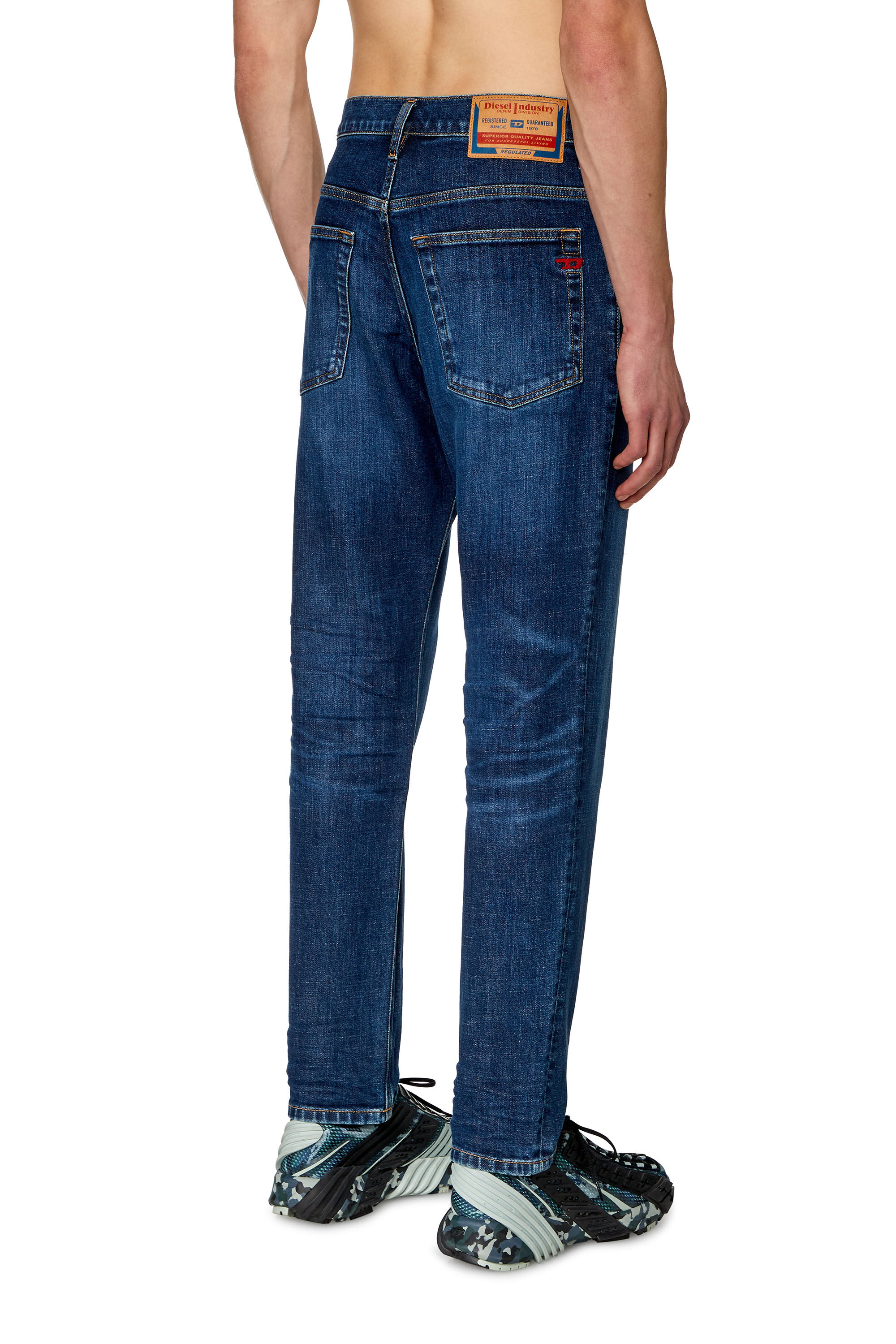 Diesel - Tapered Jeans 2005 D-Fining 0PFAZ, Blu Scuro - Image 4