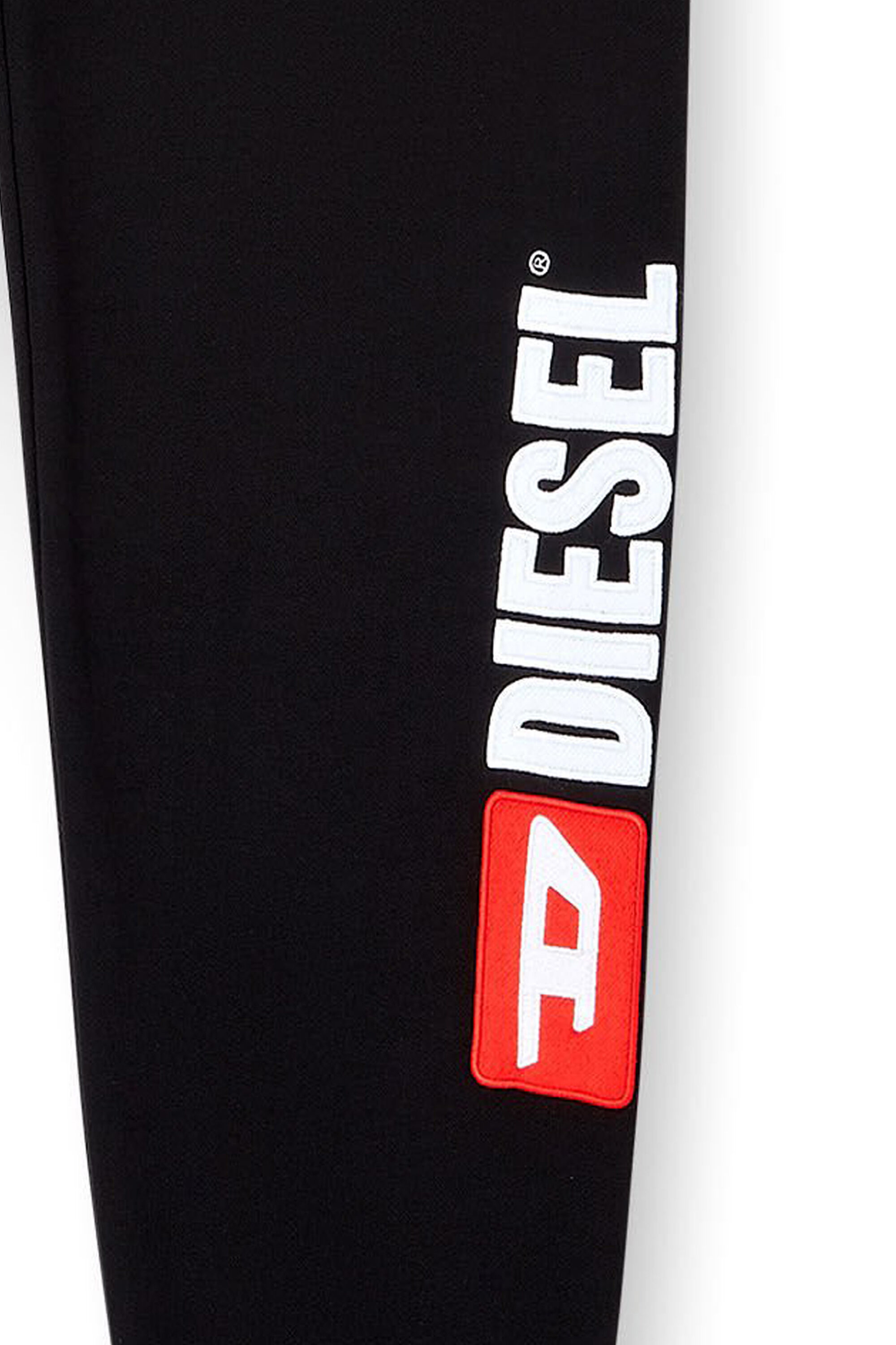 Diesel - P-MARKY-DIV, Pantaloni della tuta in cotone con patch Diesel Uomo in Nero - 5