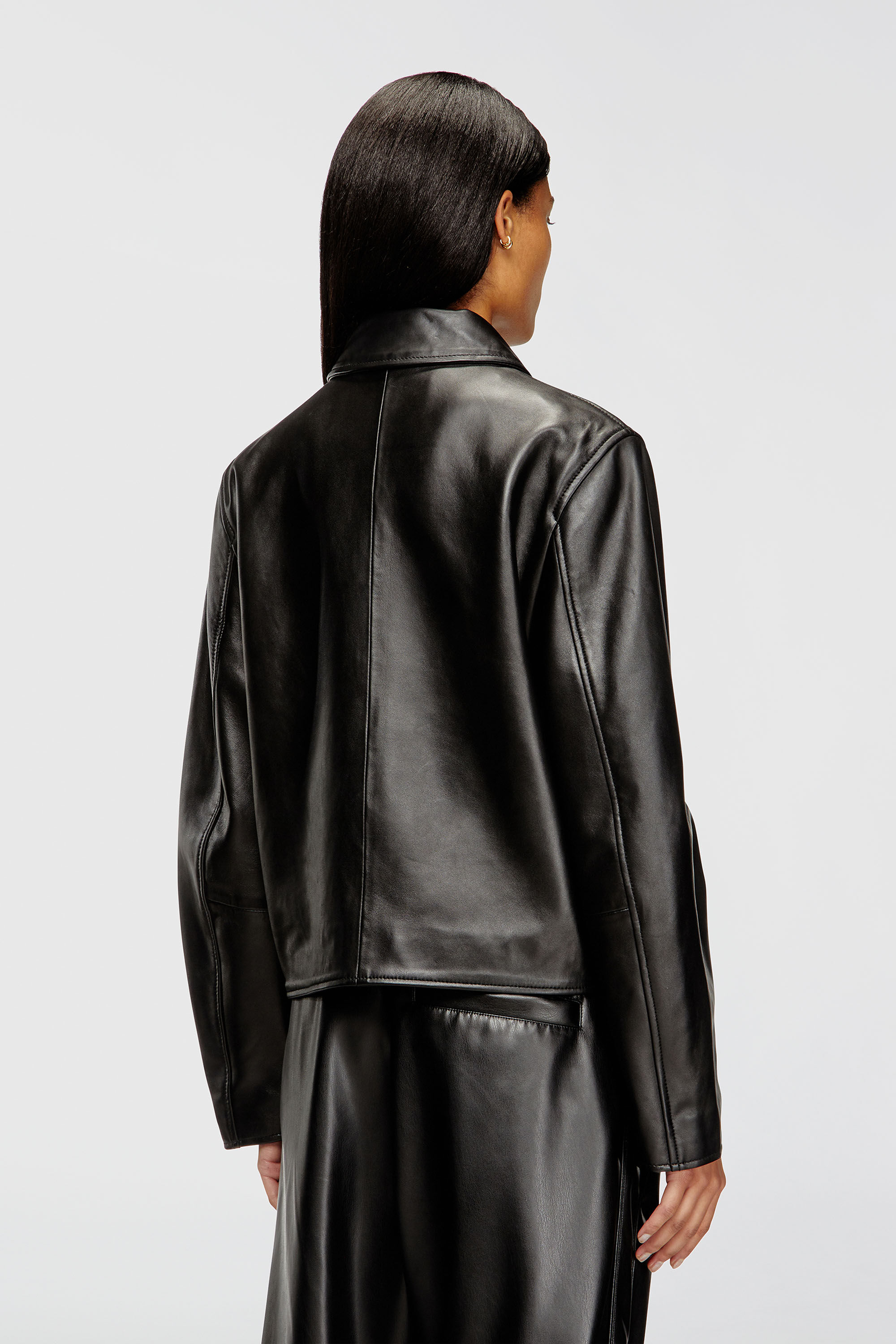 Diesel - L-AMAR-FEM-S2, Giacca coach in pelle Donna in Nero - 4