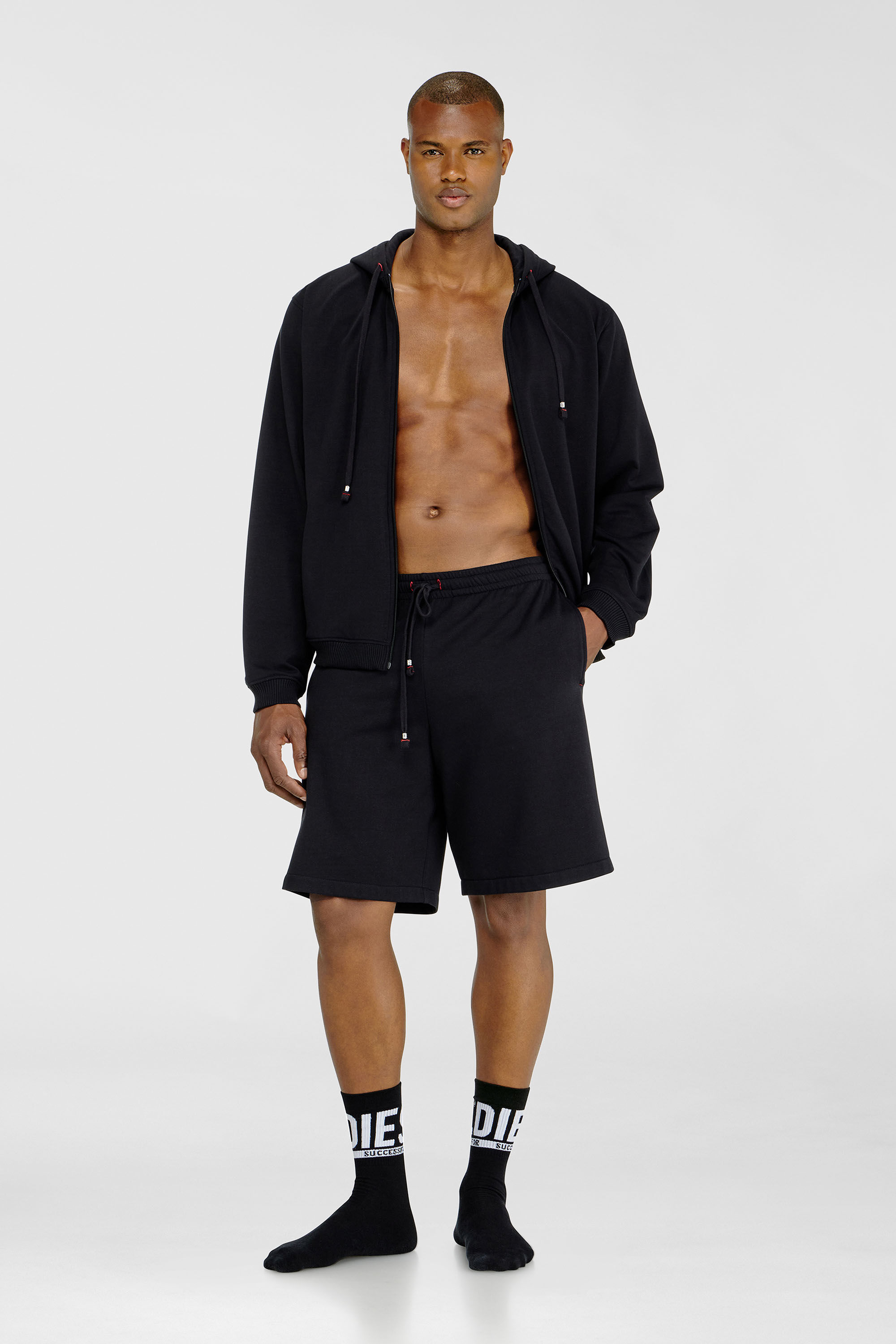 Diesel - LUCAS-D-CORE, Herren Sweatshorts aus aufgerauter Baumwollmischung in Schwarz - 3