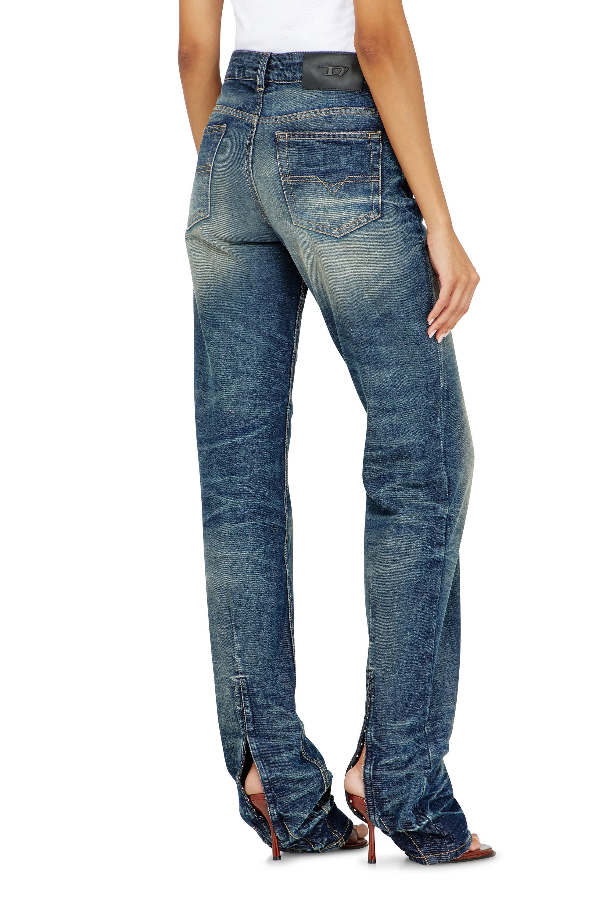 Diesel - Regular Jeans D-Heel 0DBFC Donna, Blu medio - Image 5