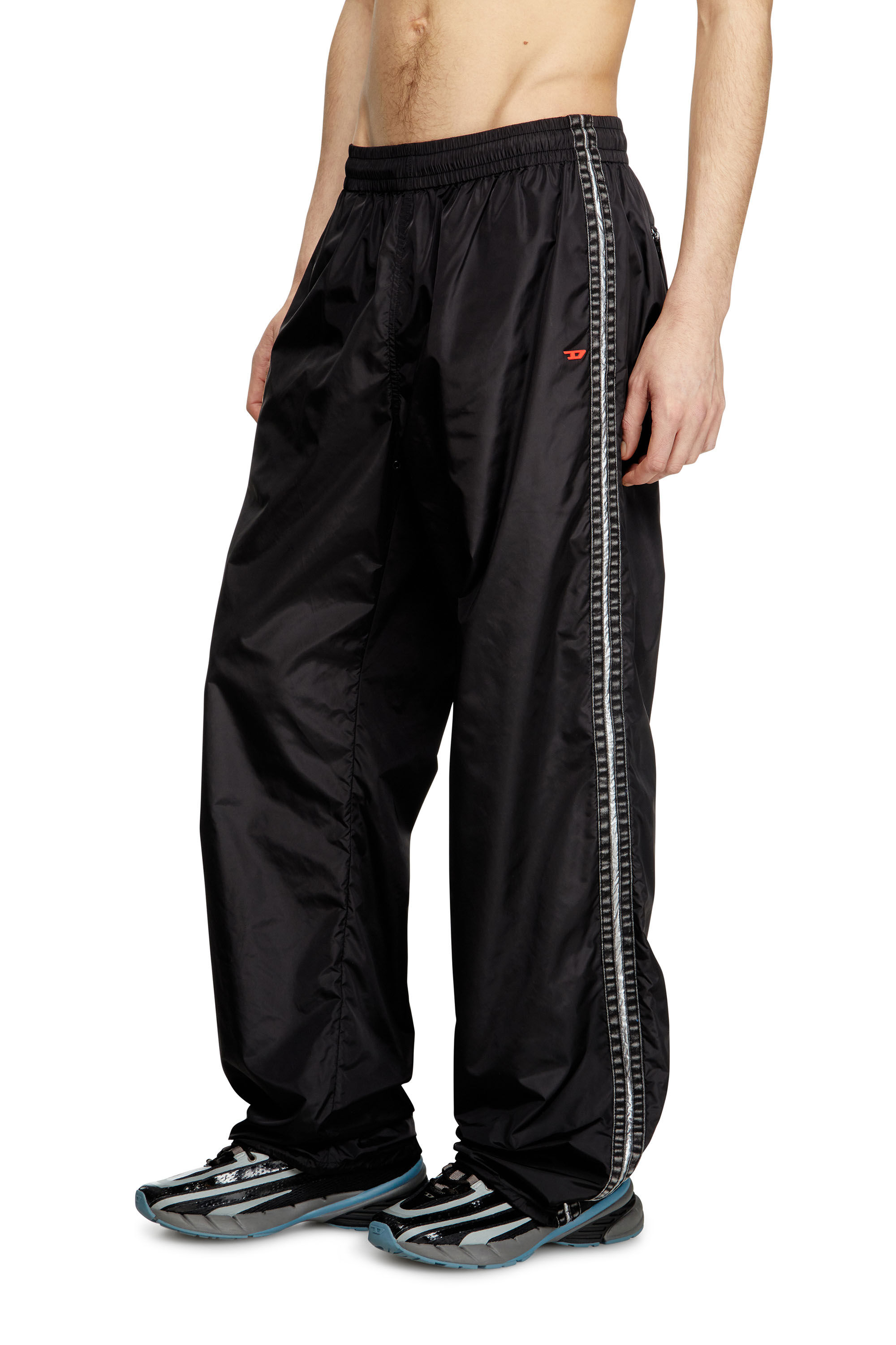 Diesel - P-CARON, Herren Trackhose aus Nylon mit Seitenbändern in Schwarz - 3