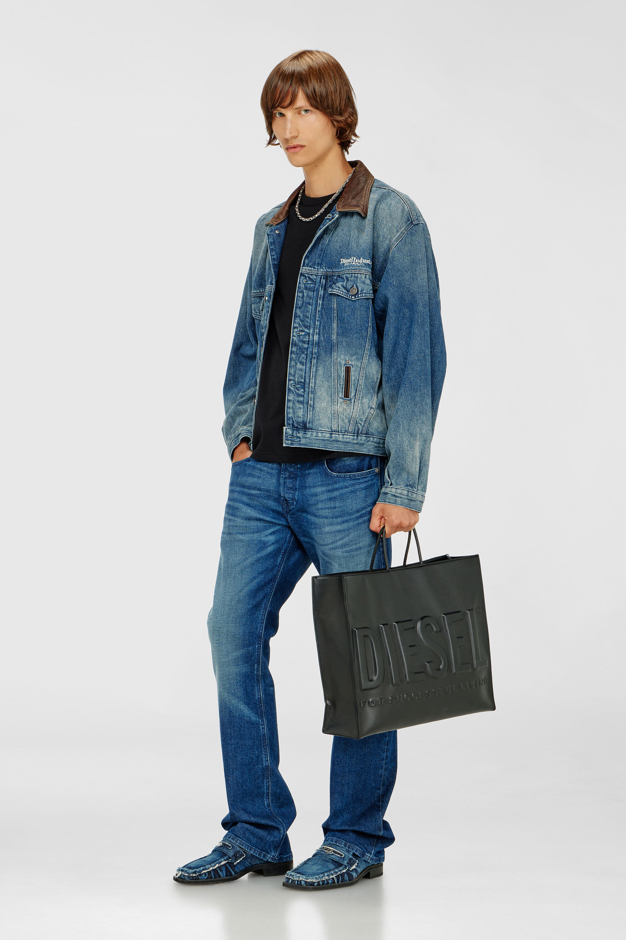 Diesel - D-DENVER-S1, Giacca trucker in denim con bordi in pelle a contrasto Unisex in Blu - 1
