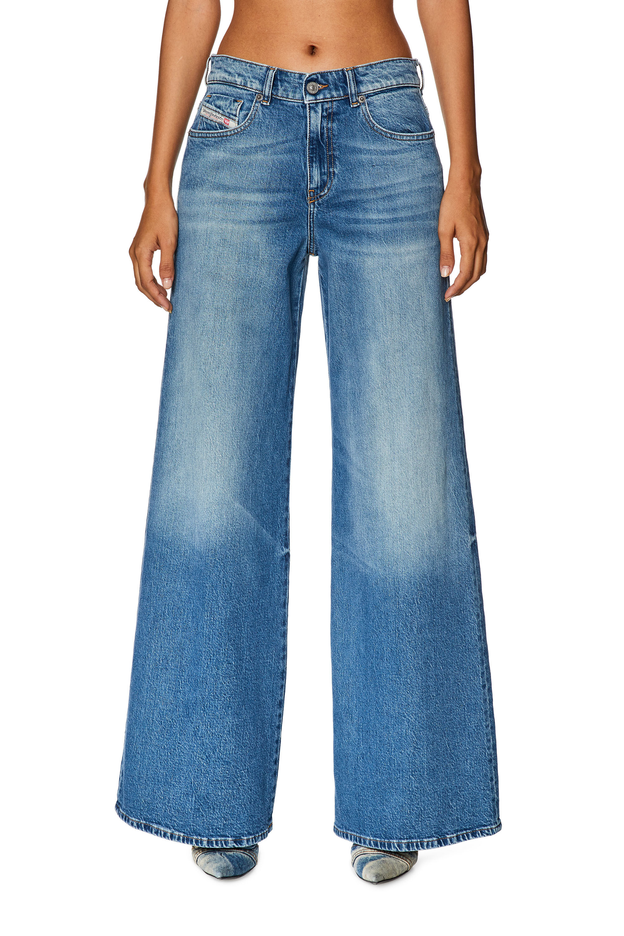 Diesel - Bootcut and Flare Jeans 1978 D-Akemi 007P9, Blu medio - Image 3