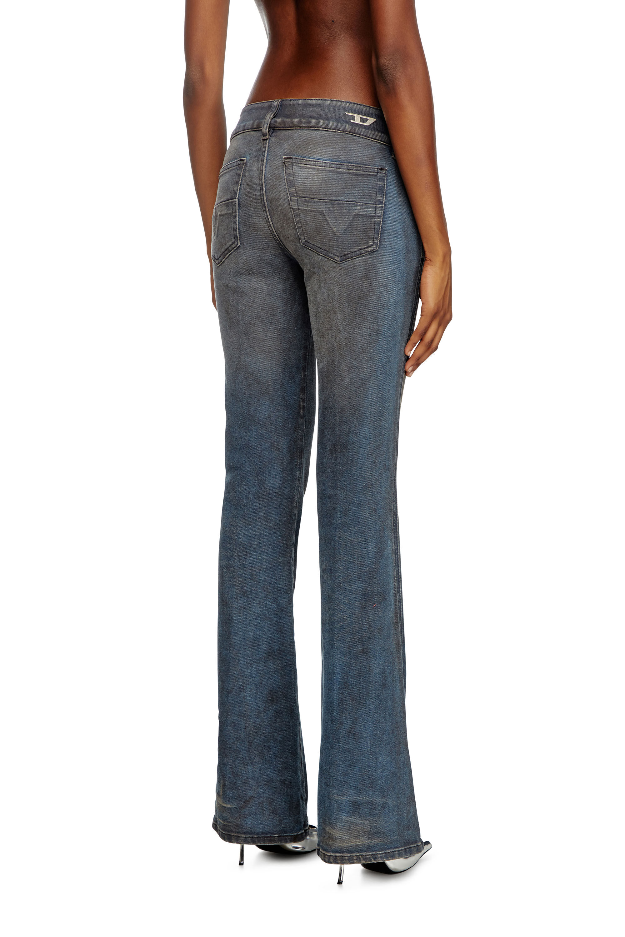 Diesel - Bootcut Jeans D-Hush 09L25 Femme, Bleu moyen - Image 4