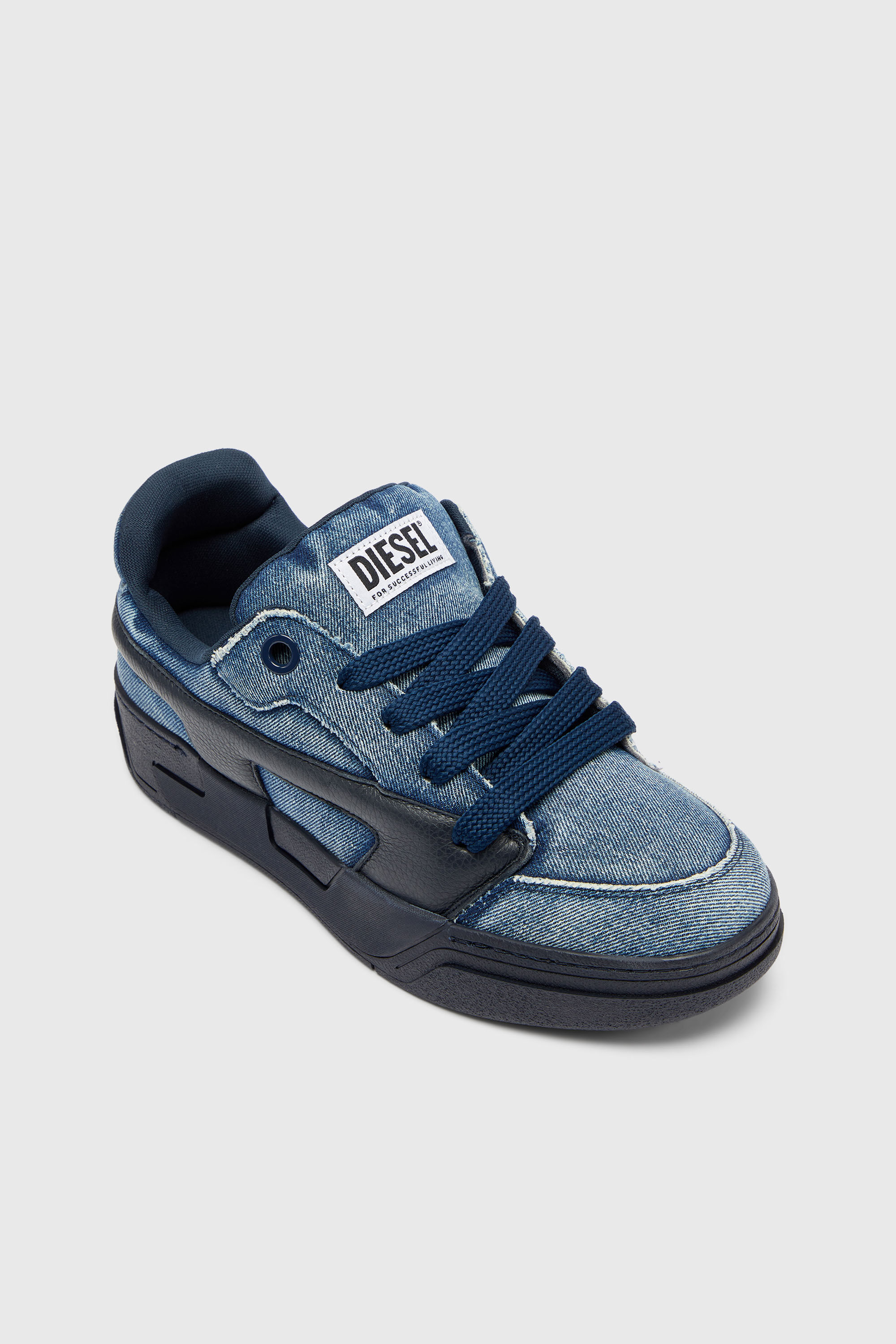 Diesel - S-D-OLLIE LOW, S-D-Ollie - Baskets en denim d&eacute;lav&eacute; effiloch&eacute; Homme in Bleu - 6