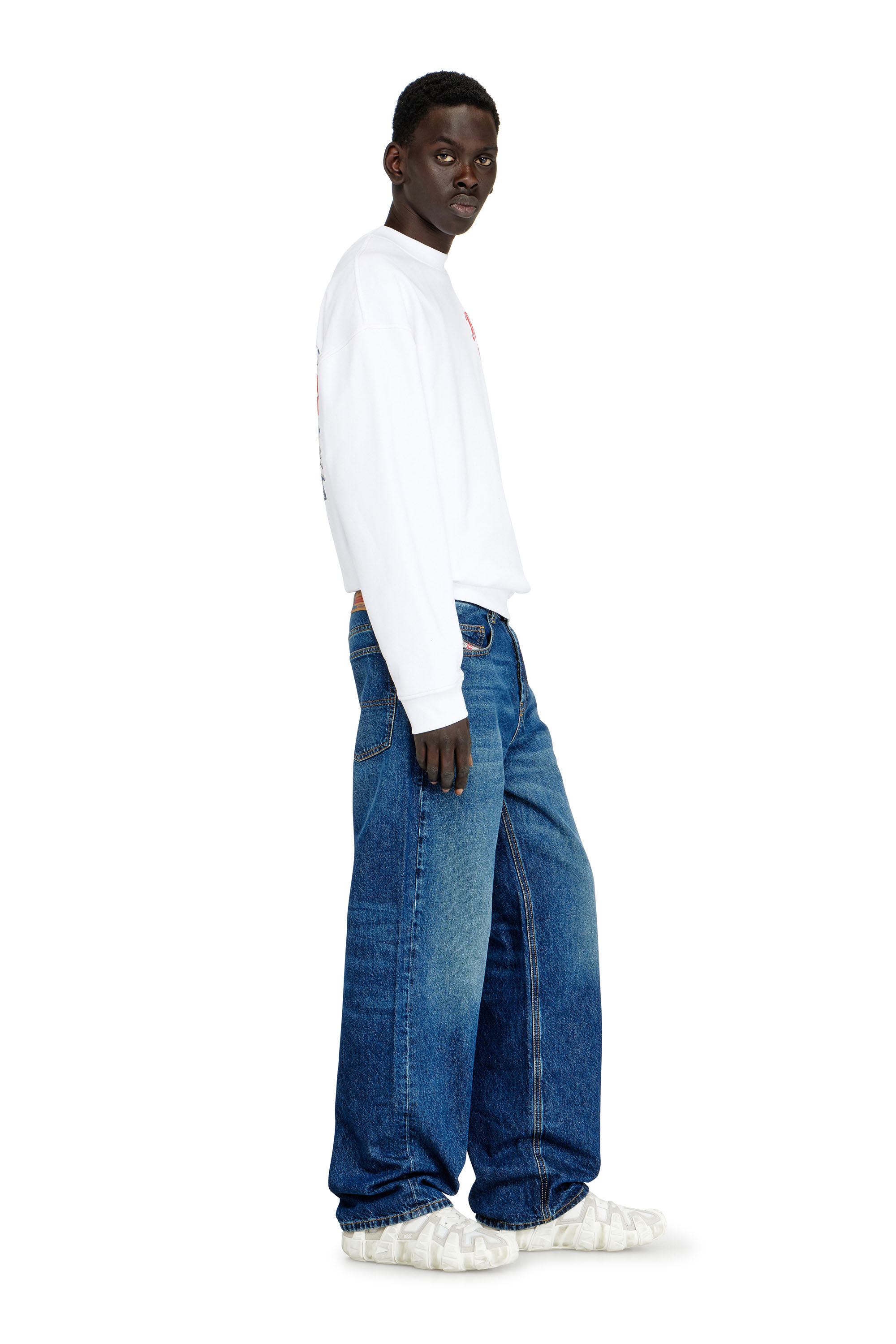 Diesel - Relaxed Jeans 2001 D-Macro 09I27 Uomo, Blu medio - Image 2