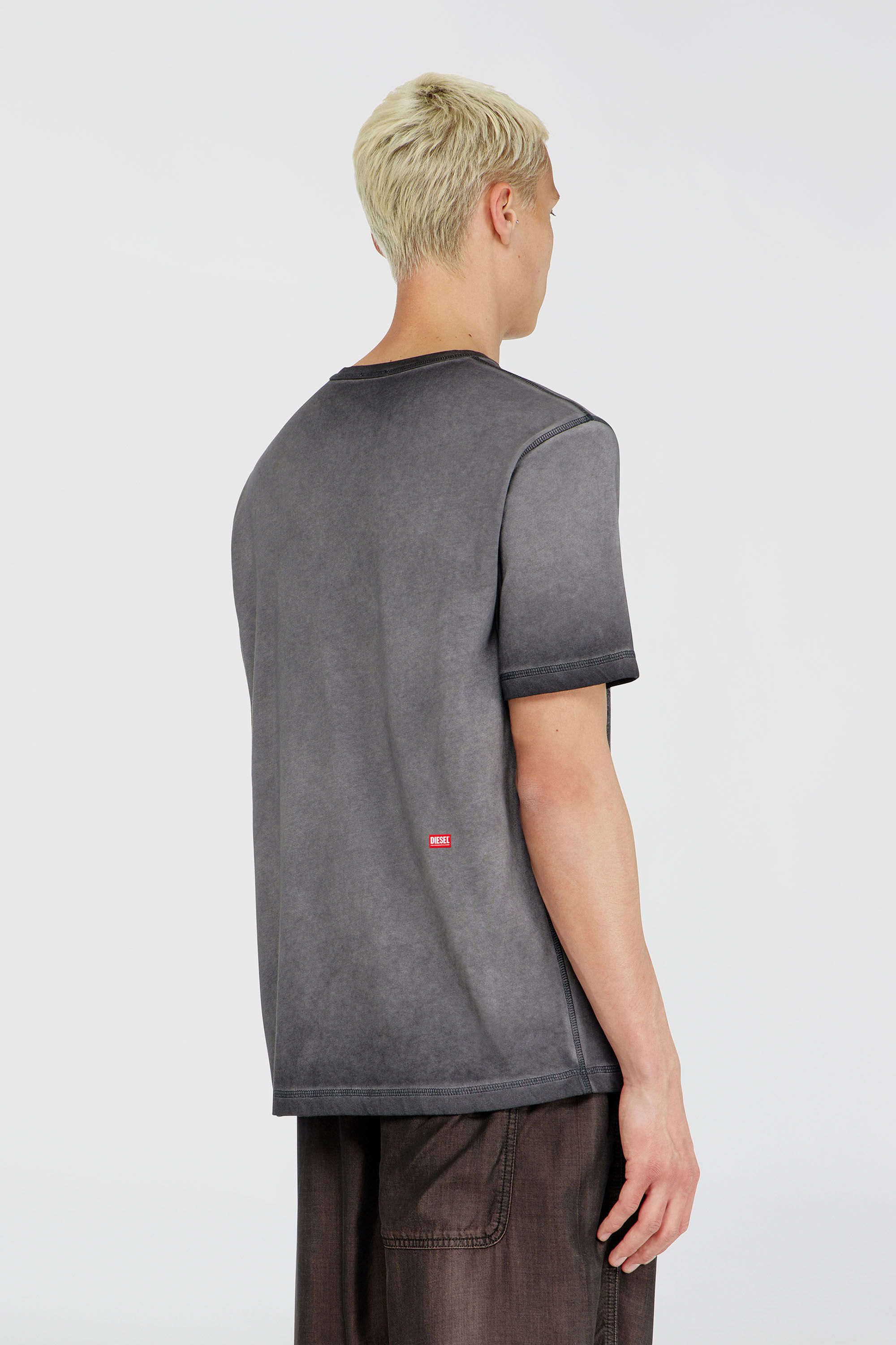 Diesel - T-RAWJUST-AA1, Herren Jersey-T-Shirt mit gepr&auml;gtem Motiv in Dunkelgrau - 4