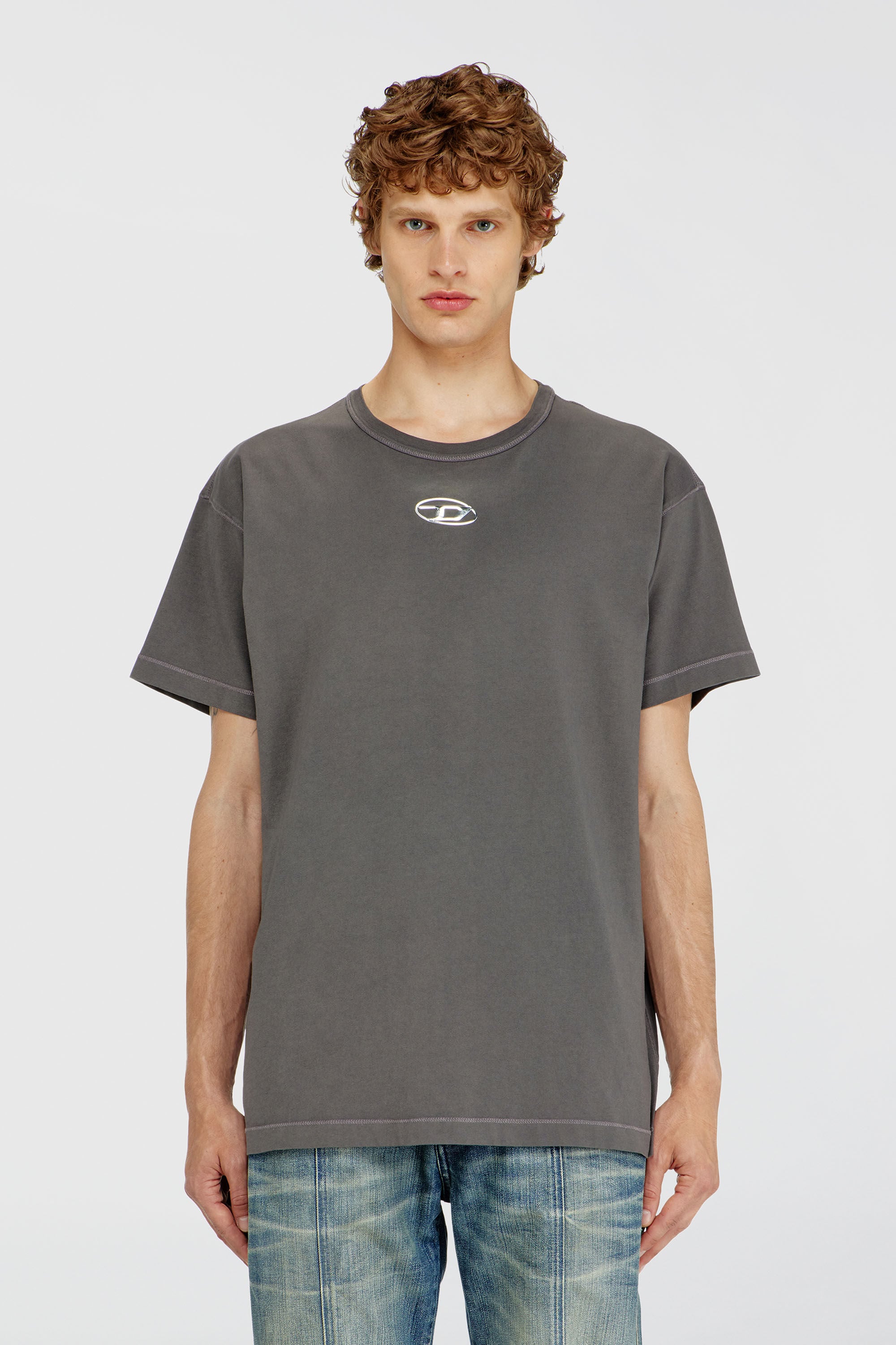 Diesel - T-NORM-IOD, T-shirt in cotone leggero con logo Oval D metallizzato Uomo in Grigio - 3