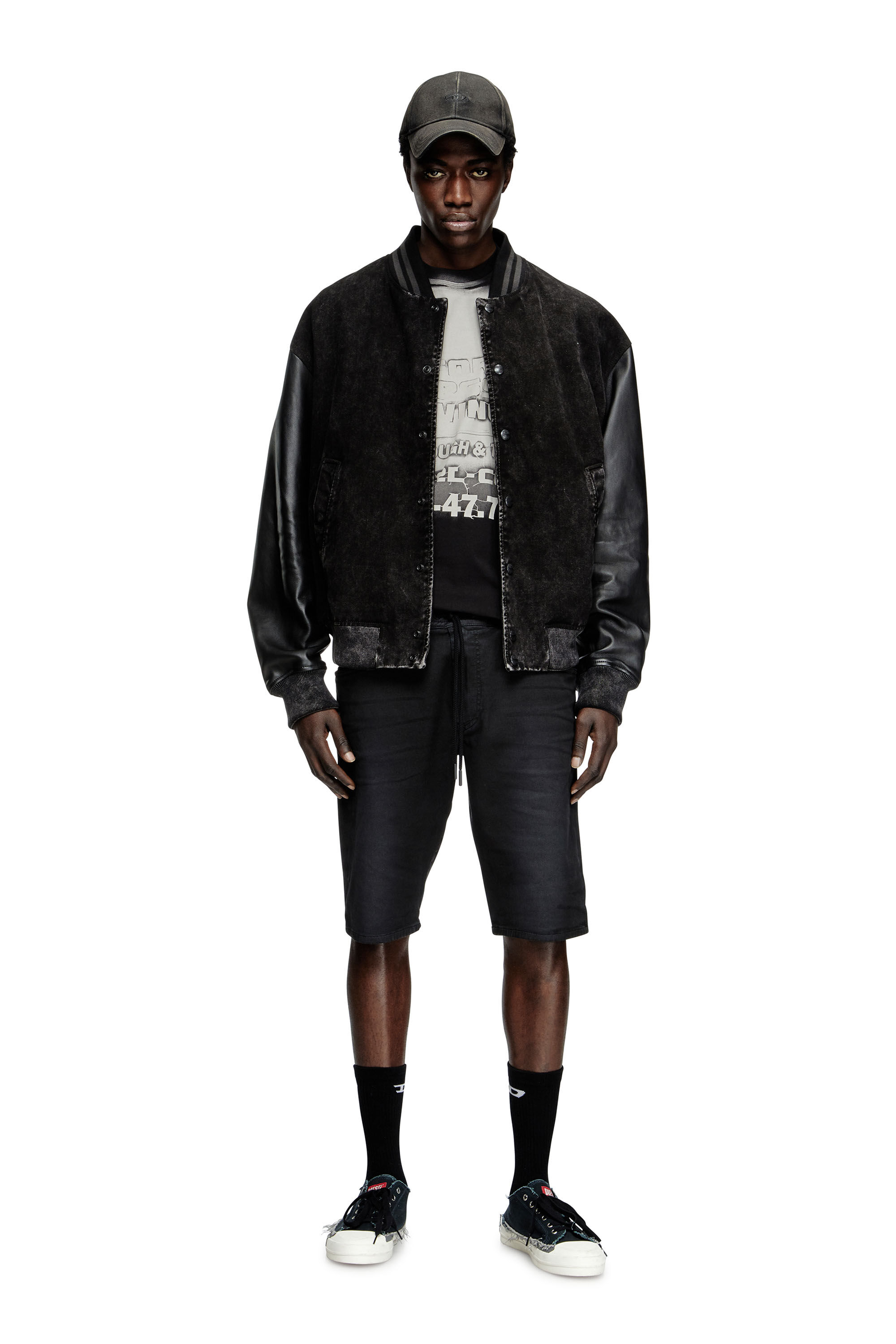 Diesel - 2033 D-KROOLEY-SHORT JOGG, Short chino en JoggJeans Homme in Noir - 1