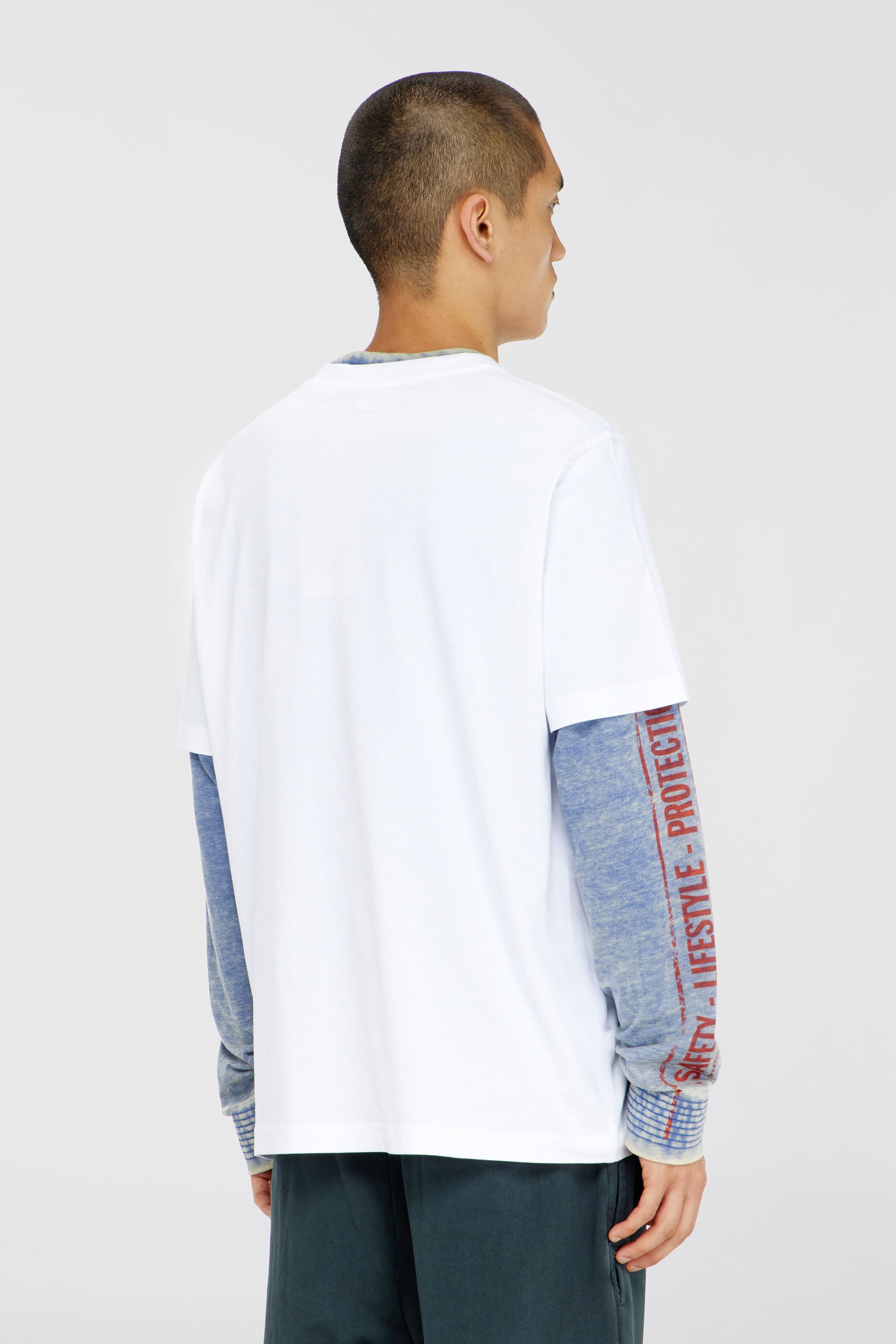 Diesel - T-ADJUST-AA8, T-shirt in cotone con motivo logo sul petto Uomo in Bianco - 4