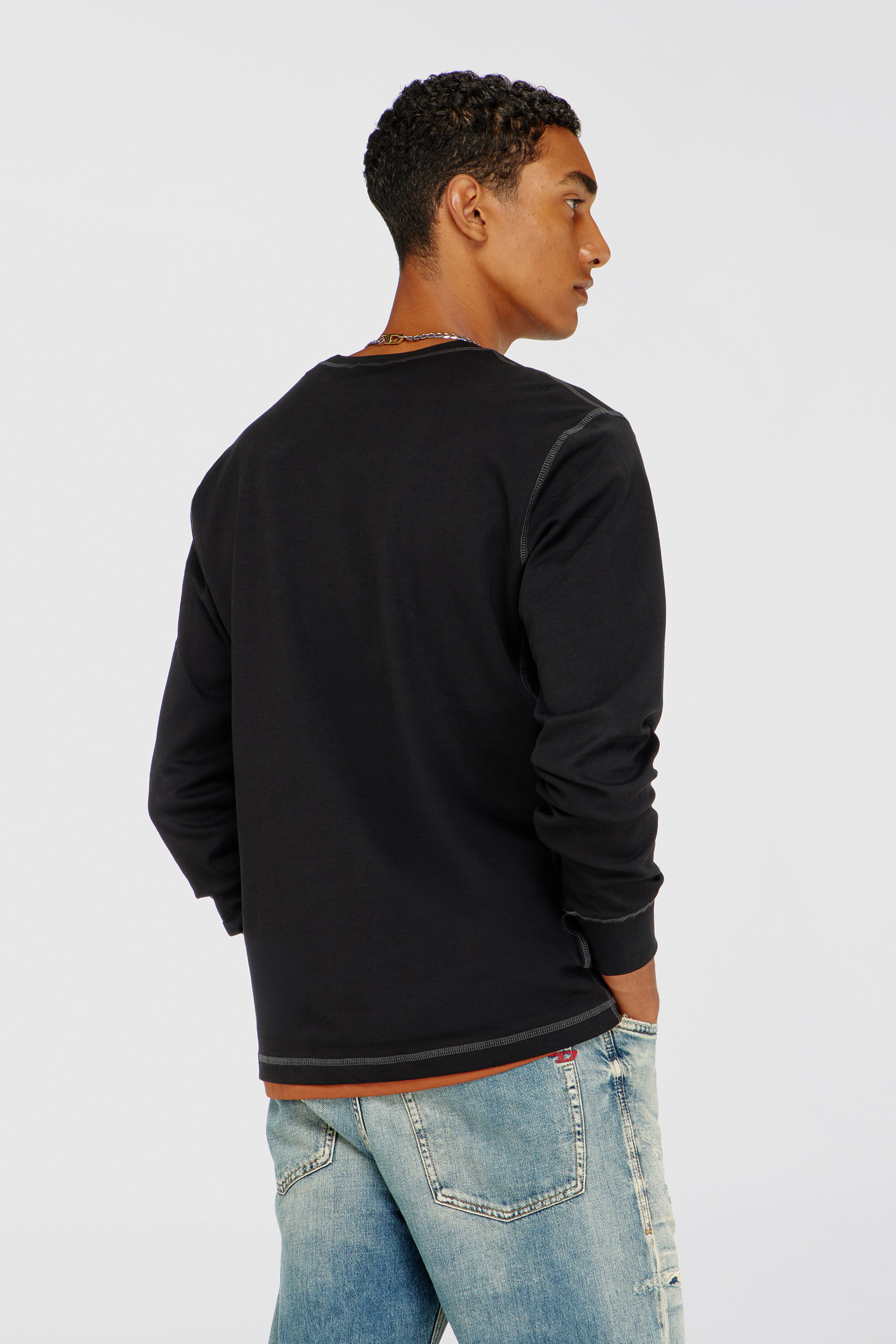Diesel - T-MADJUST-LS-TR, T-shirt &agrave; manches longues en coton avec Oval D Homme in Gris - 4