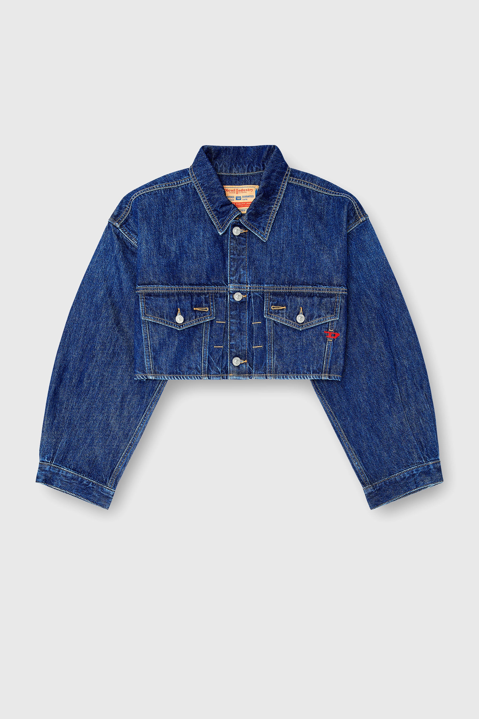 Diesel - DE-MALLEY, Veste trucker en denim cropped oversize Femme in Bleu - 2