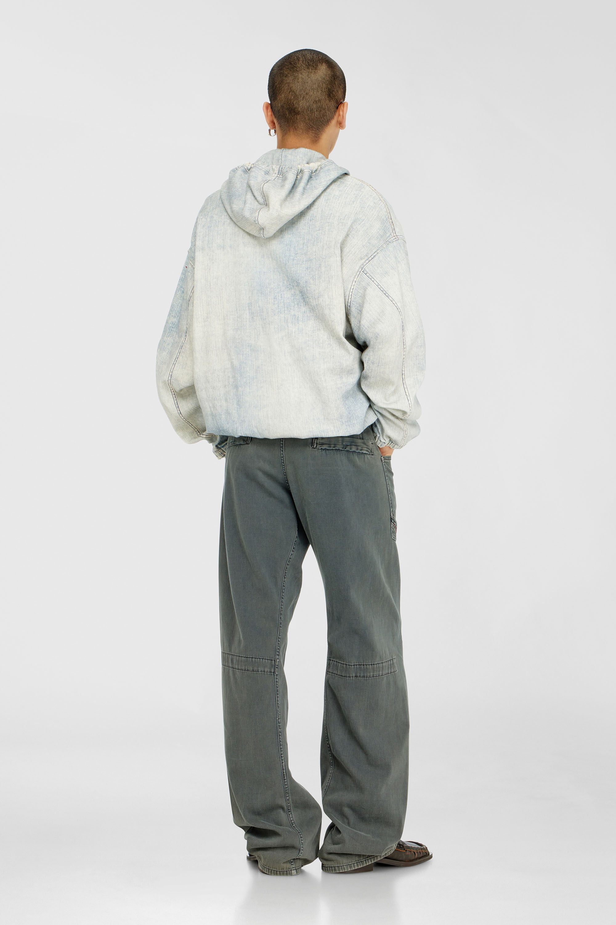 Diesel - Relaxed Jeans D-Zeta 068WR Uomo, Grigio - Image 3
