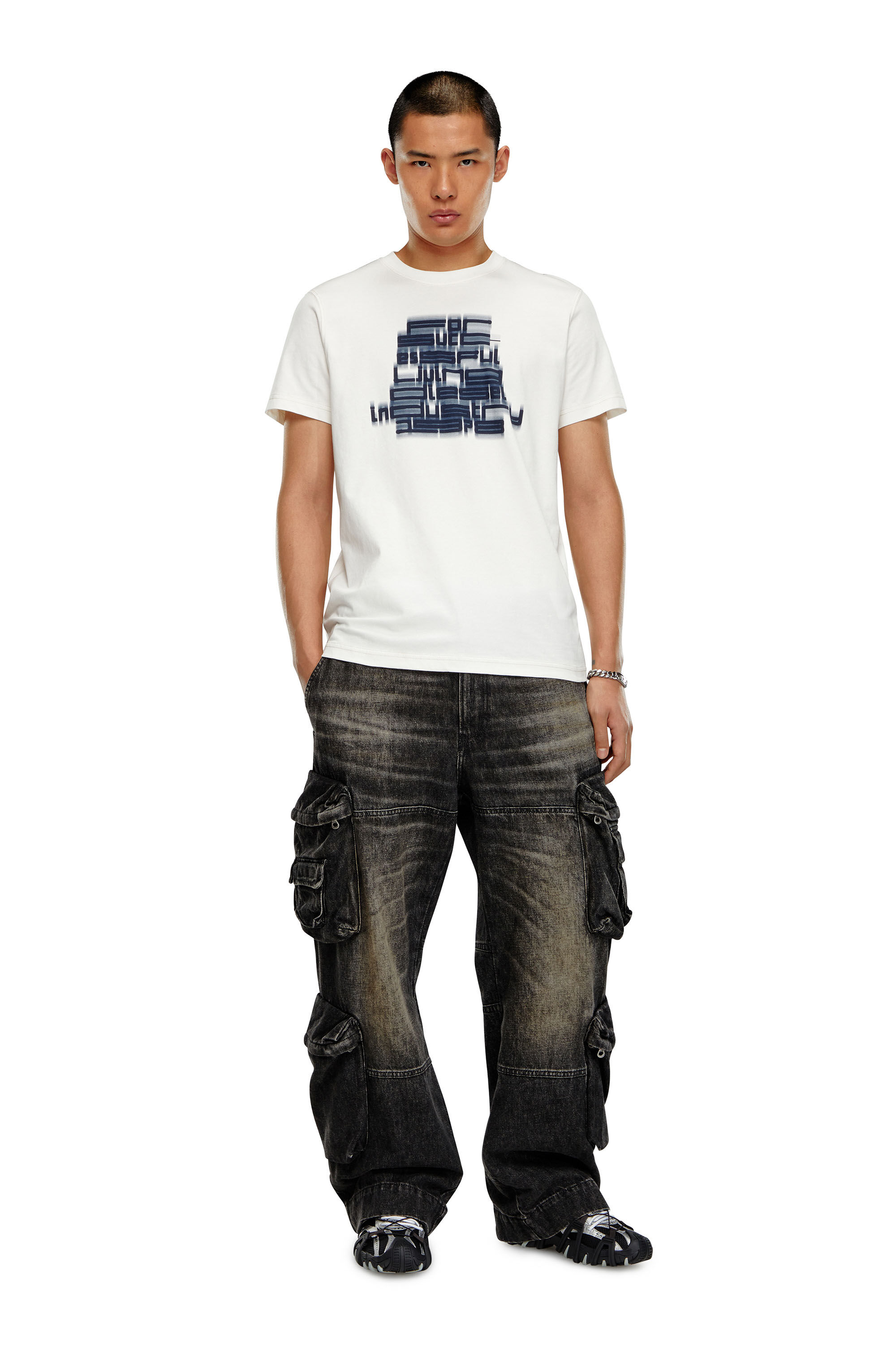 Diesel - T-DIEGOR-N1, T-shirt avec imprimé For Successful Living effet flou Homme in Blanc - 1