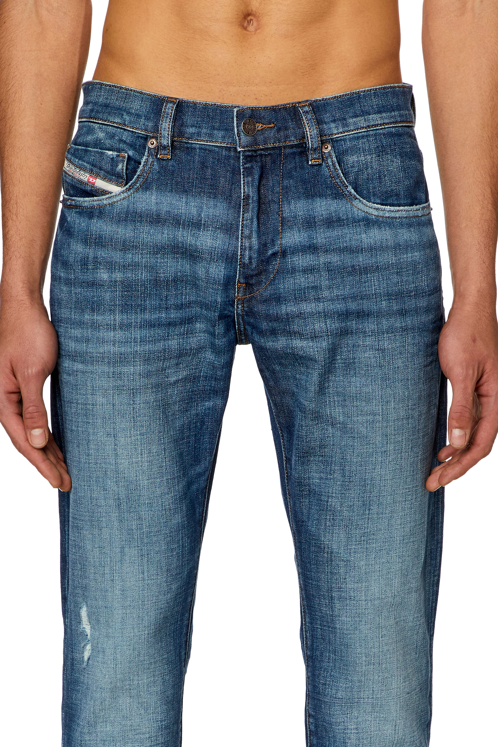 Diesel - Herren Slim Jeans 2019 D-Strukt 0DQAE, Mittelblau - Image 5