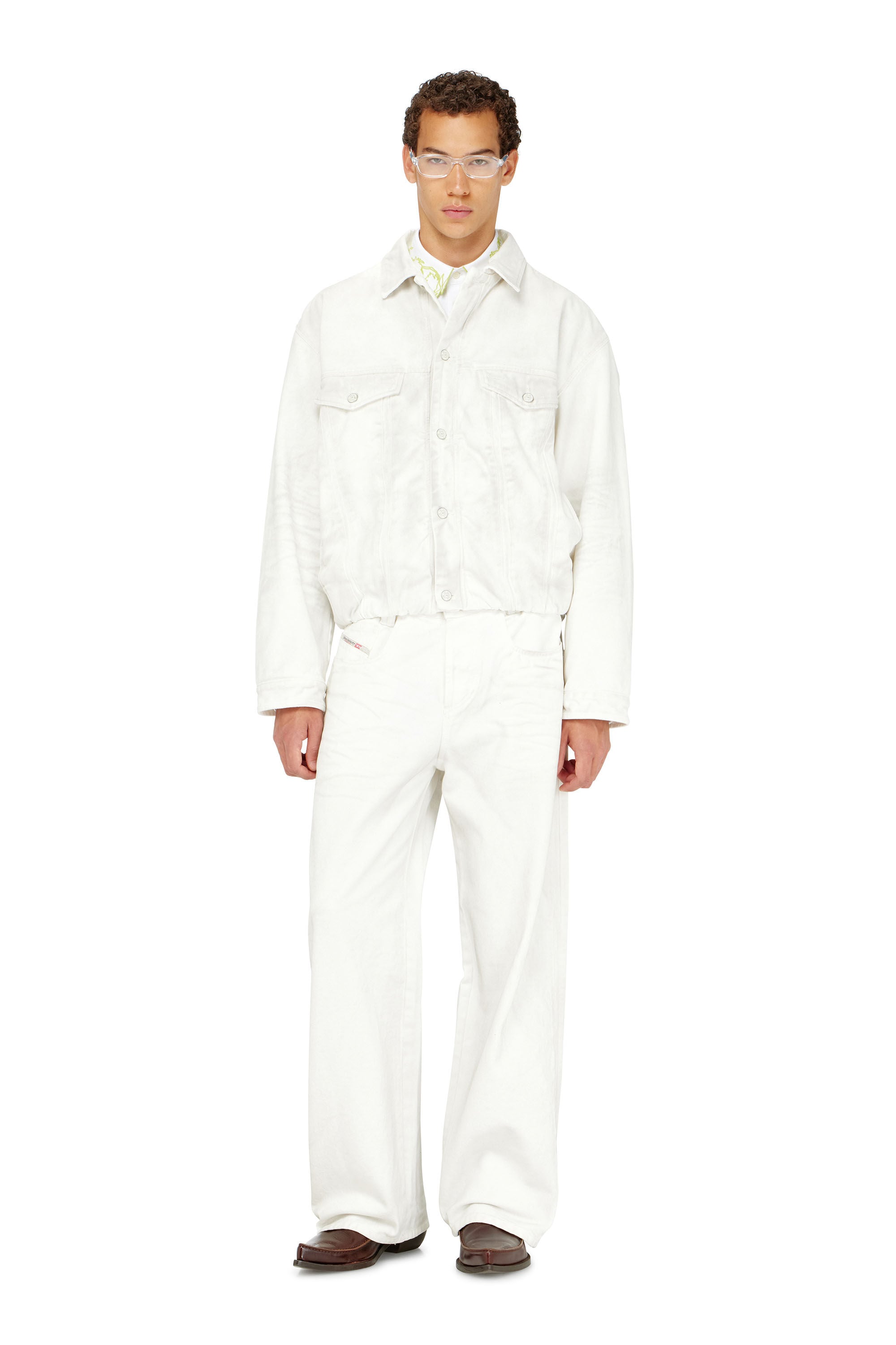 Diesel - D-MORVI-FSJ1, Giacca trucker elasticizzata in denim Uomo in Bianco - 1