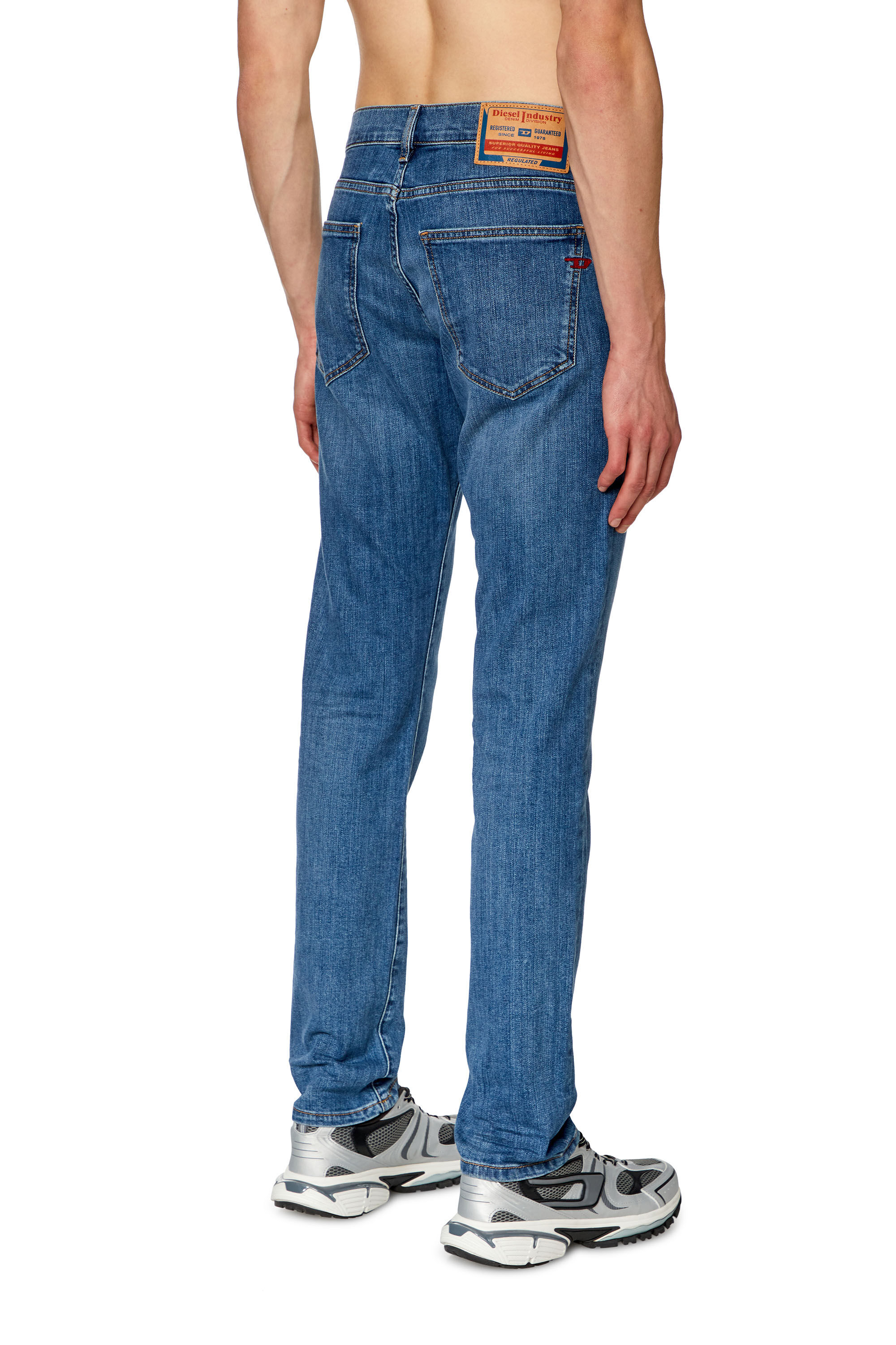 Diesel - Homme Slim Jeans 2019 D-Strukt 0KIAL, Bleu Clair - Image 3