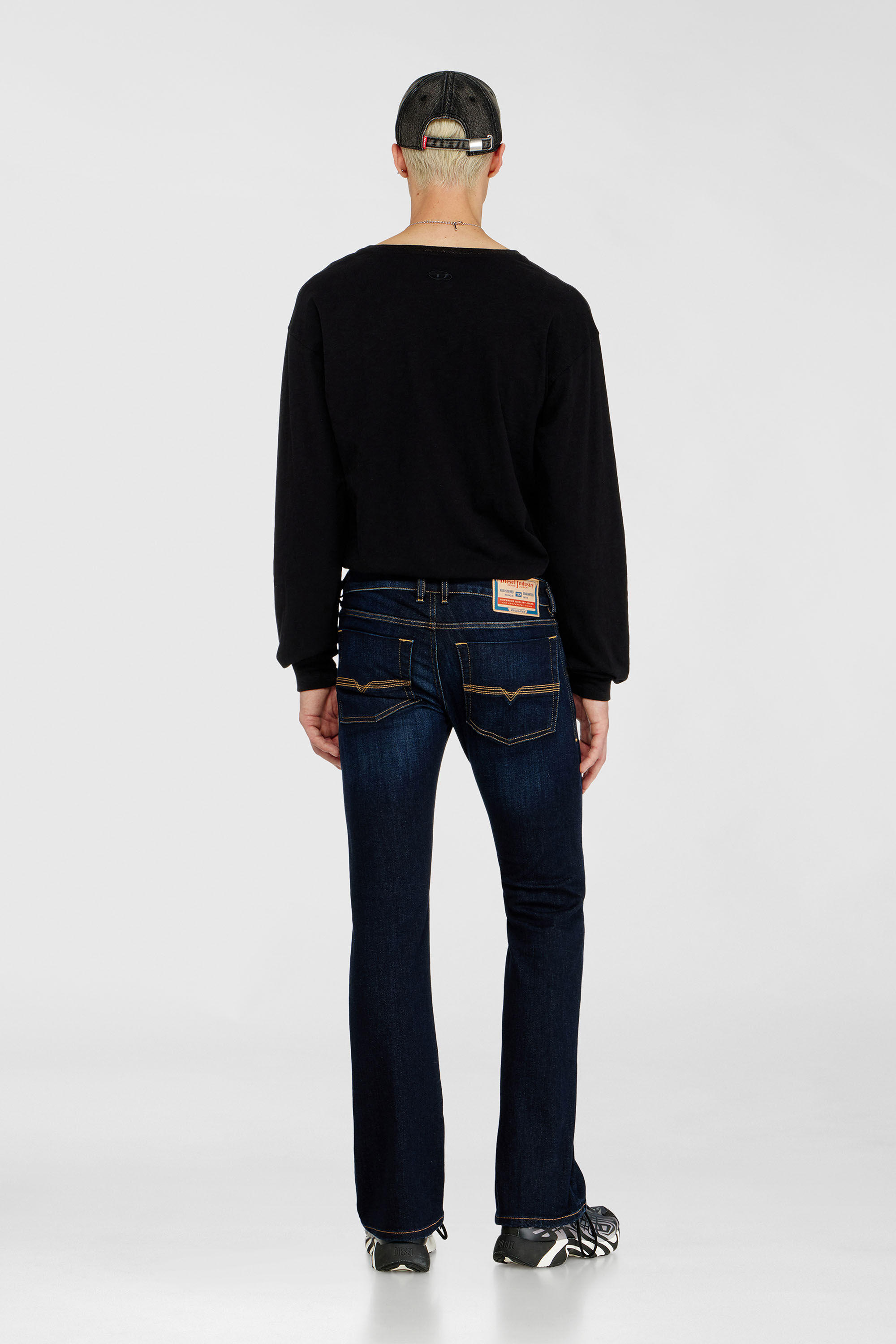 Diesel - Bootcut Jeans 2007 Zatiny 09Q15 Uomo, Blu Scuro - Image 3