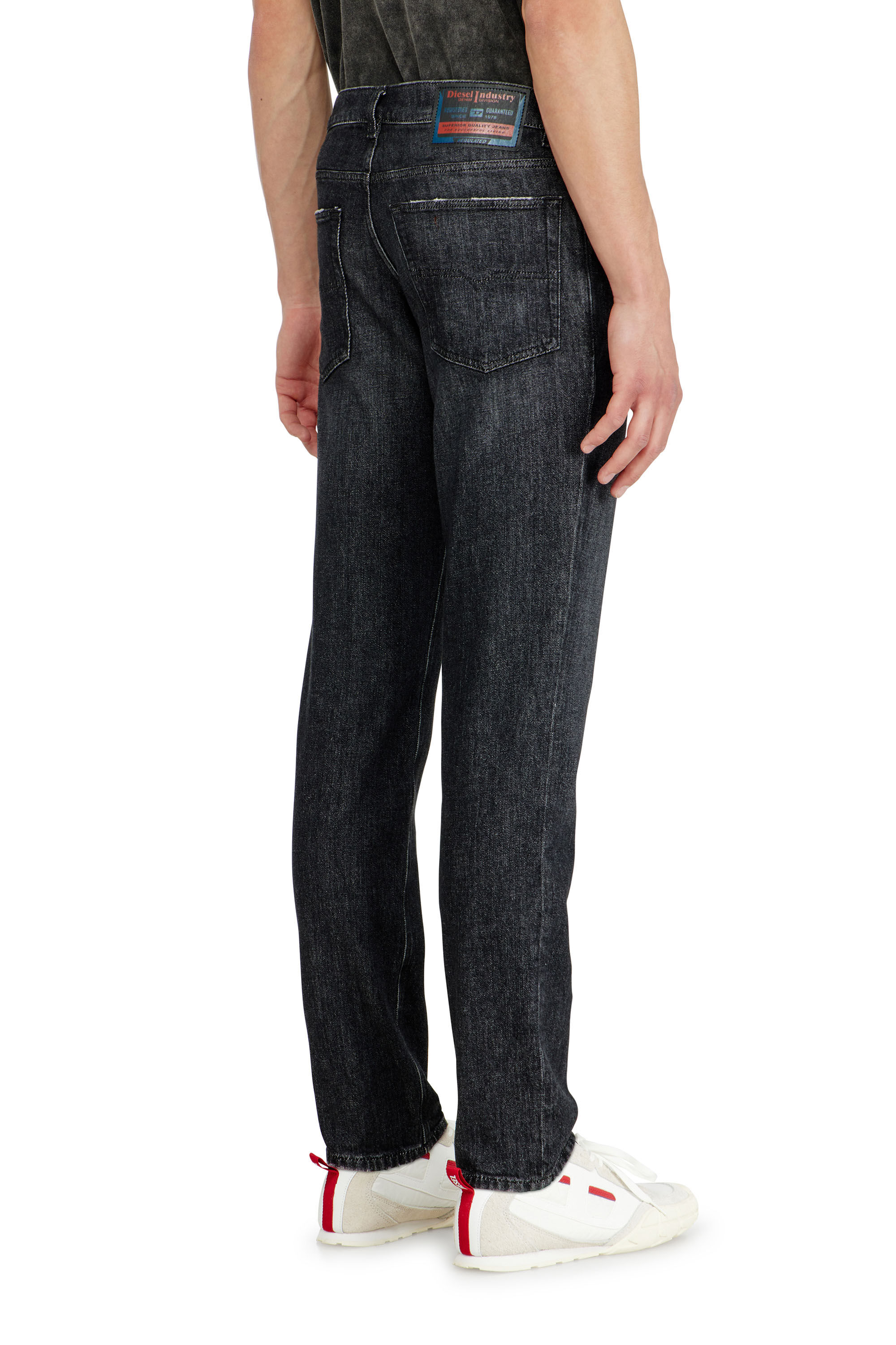 Diesel - Herren Regular Jeans 2023 D-Finitive 09P79, Schwarz/Dunkelgrau - 5