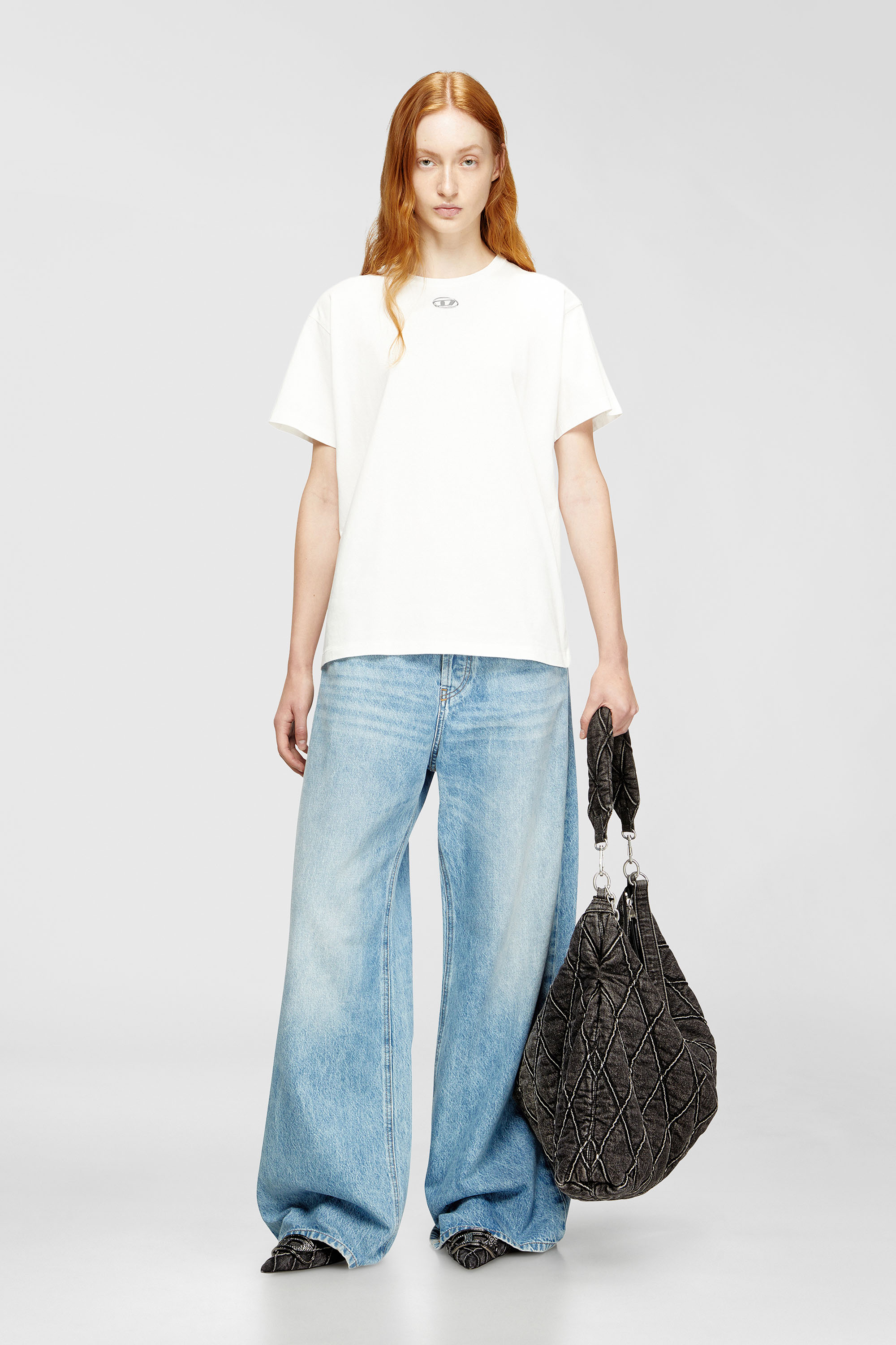 Diesel - T-NORMY-OD-S1, T-shirt in cotone con Oval D metallizzato Donna in Bianco - 1