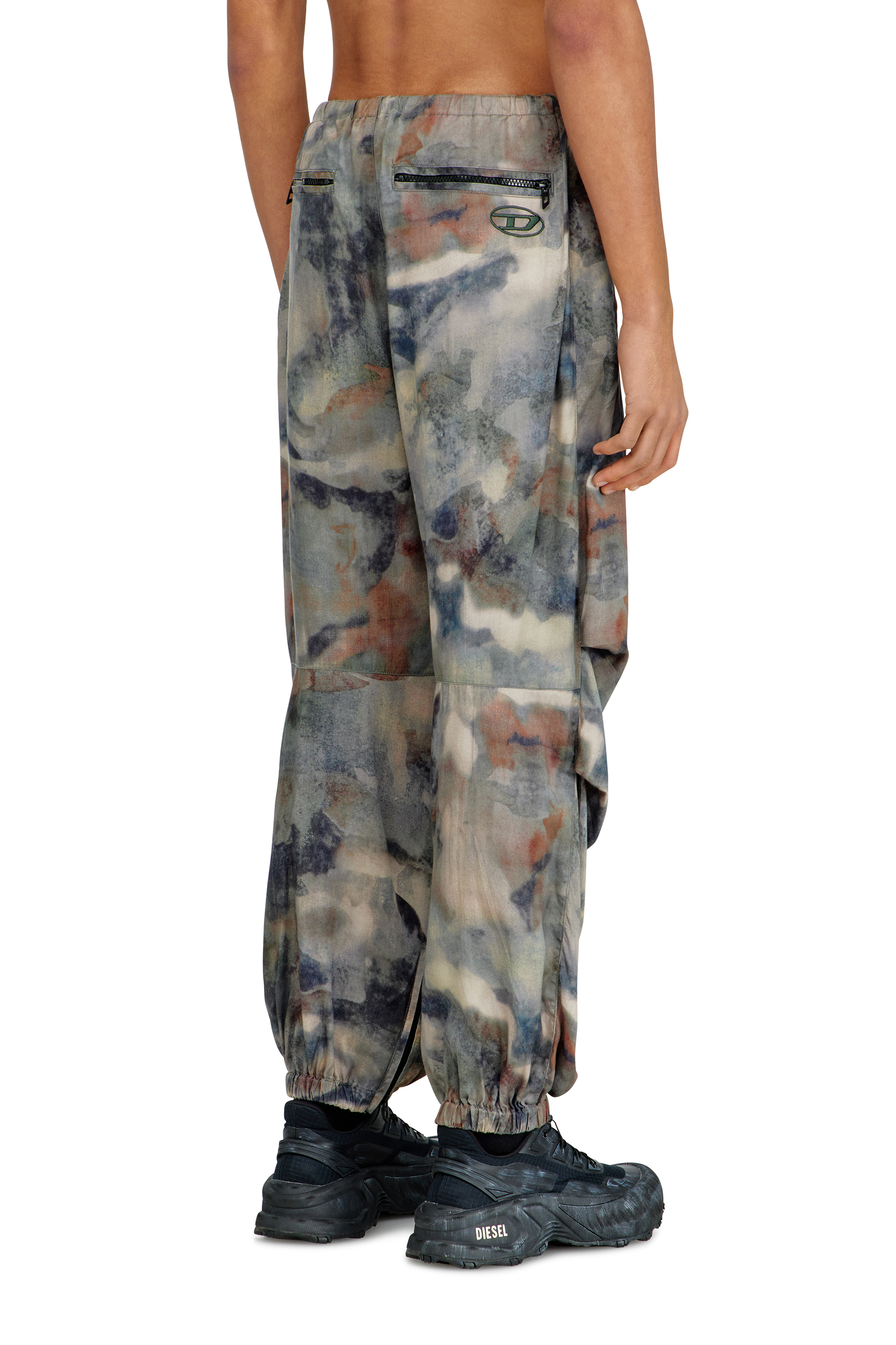 Diesel - P-STITCH-TKBZ, Pantaloni cargo con stampa Uomo in Multicolor - 4