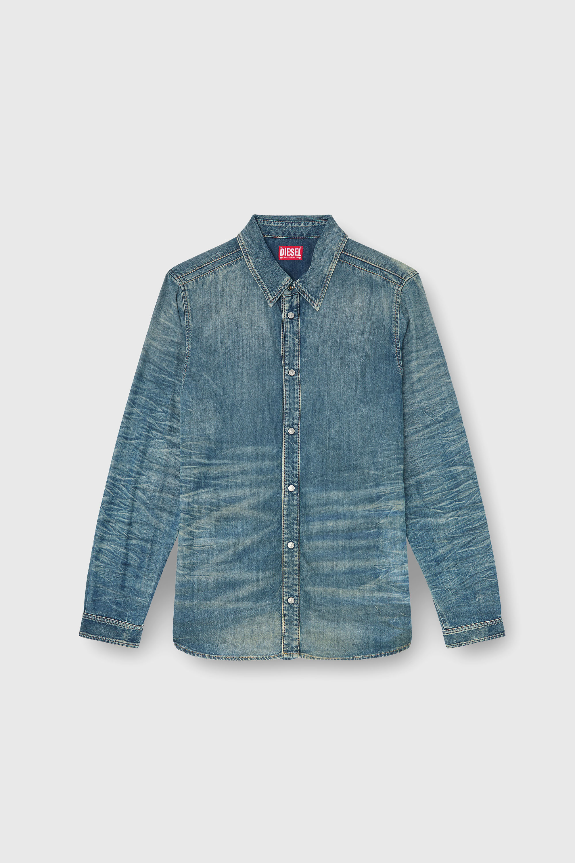 Diesel - D-SYNAR-FSJ4, Camicia in denim effetto dirty e creased Uomo in ToBeDefined - 2