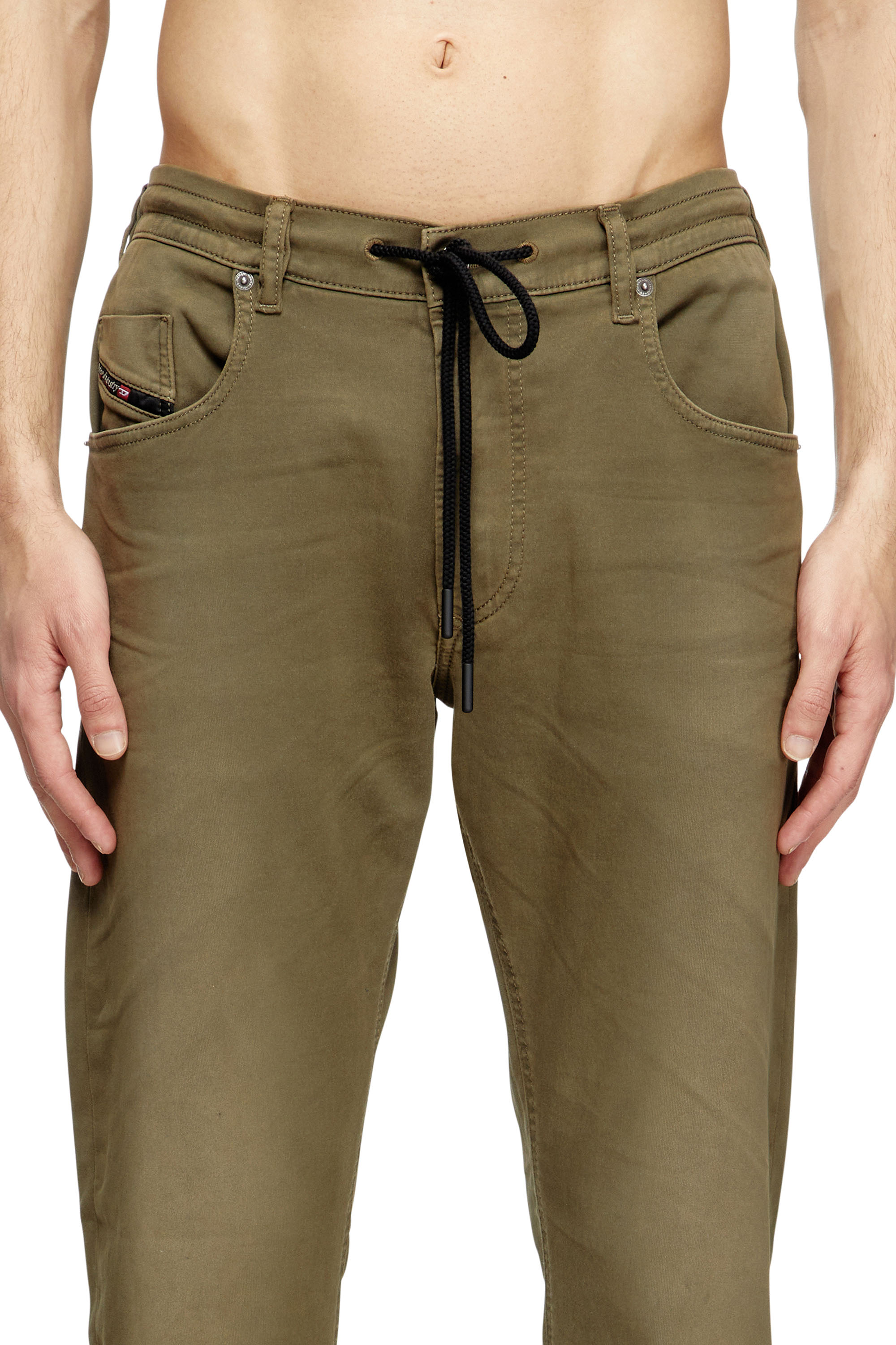 Diesel - Regular 2030 D-Krooley Joggjeans® 0670M Uomo, Verde - Image 4