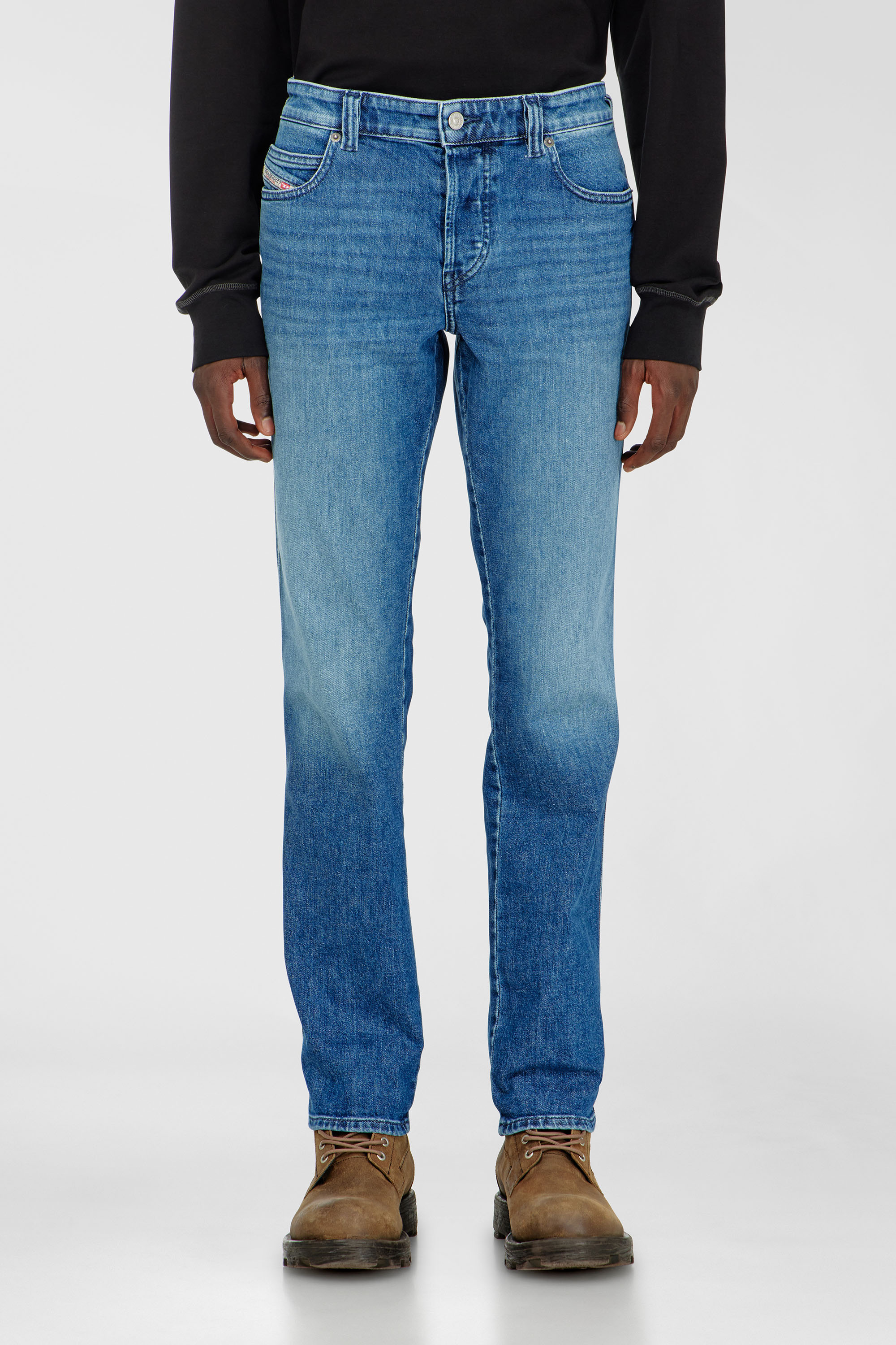 Diesel - Herren Slim Jeans 1993 D-Vyl 0HKJM, Mittelblau - 4