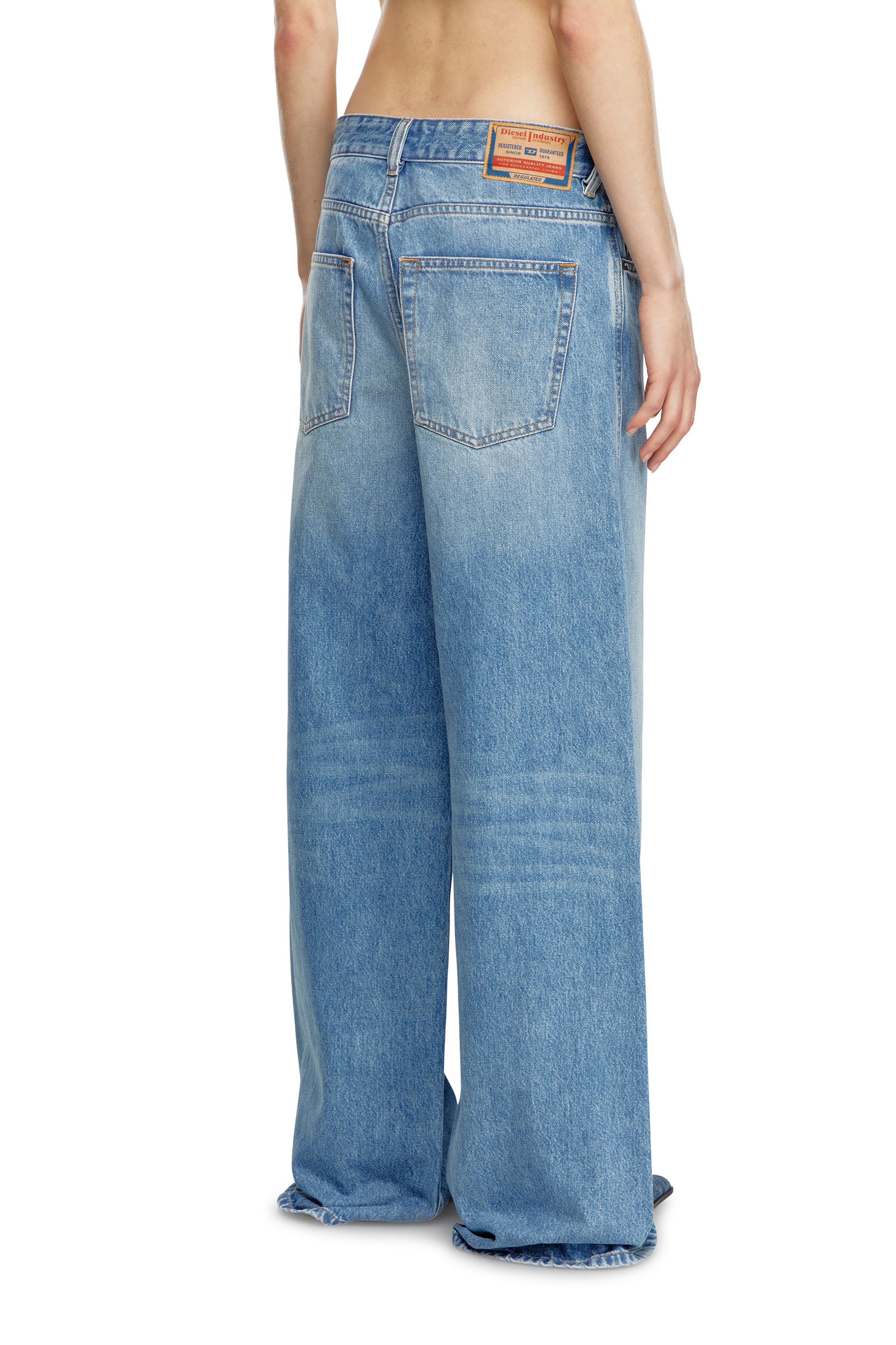 Diesel - Relaxed Jeans 1996 D-Sire 09I29 Femme, Bleu Clair - Image 1