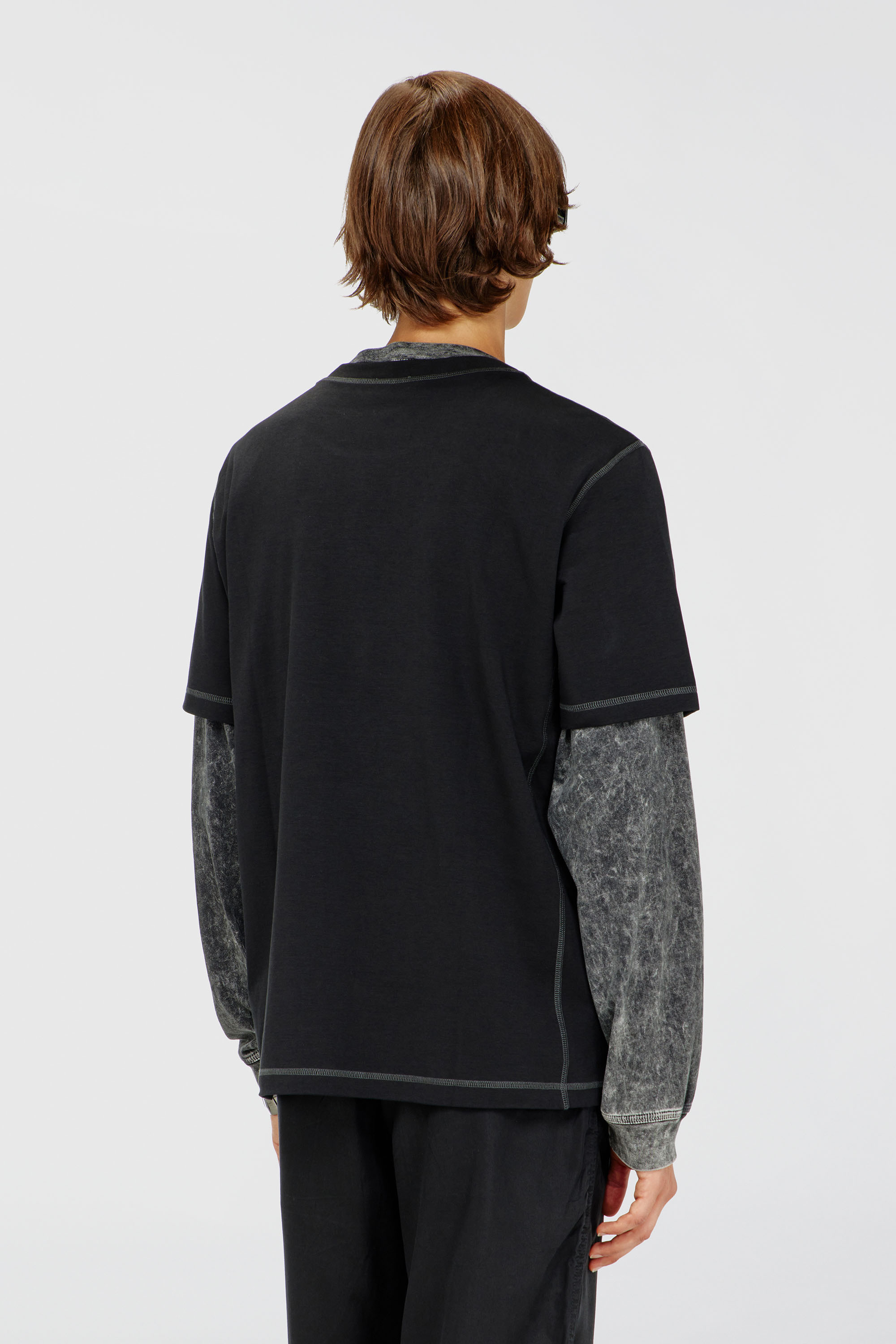 Diesel - T-MADJUST-TR, T-shirt r&eacute;guli&egrave;re avec col rond et Oval D Homme in Gris - 4