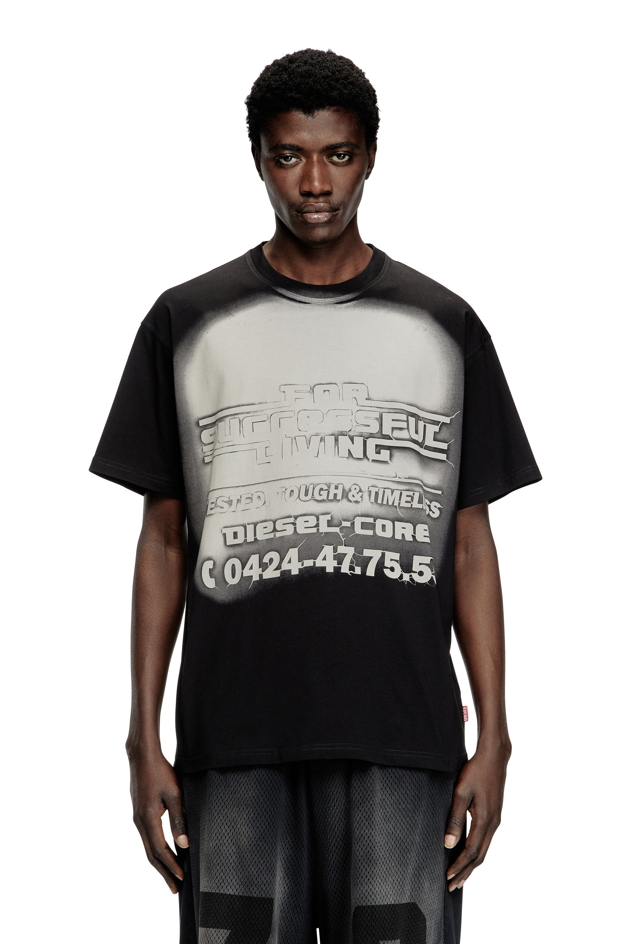 Diesel - T-BOXT-R15, T-shirt con grafica logo blowout Uomo in Nero - 1