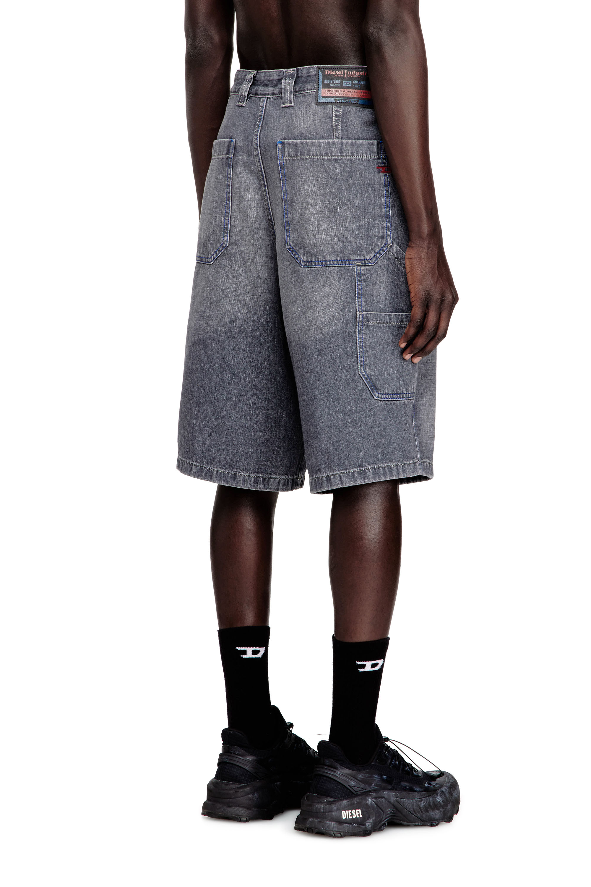 Diesel - D-LIVERY-W-SHORT, Herren Locker geschnittene Jeansshorts in Grau - 4