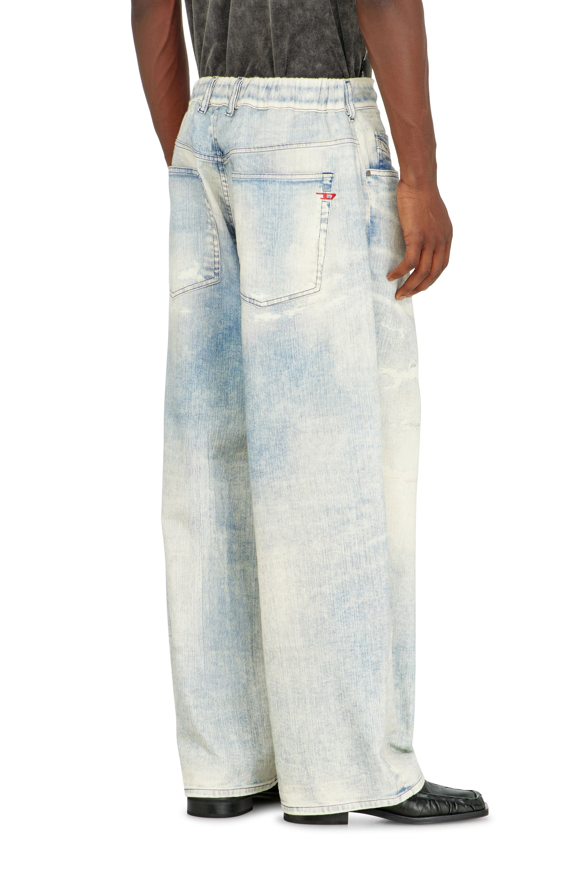 Diesel - Relaxed 2097 D-Enim-M Joggjeans&reg; 068XM Unisex, Blu Chiaro - Image 3