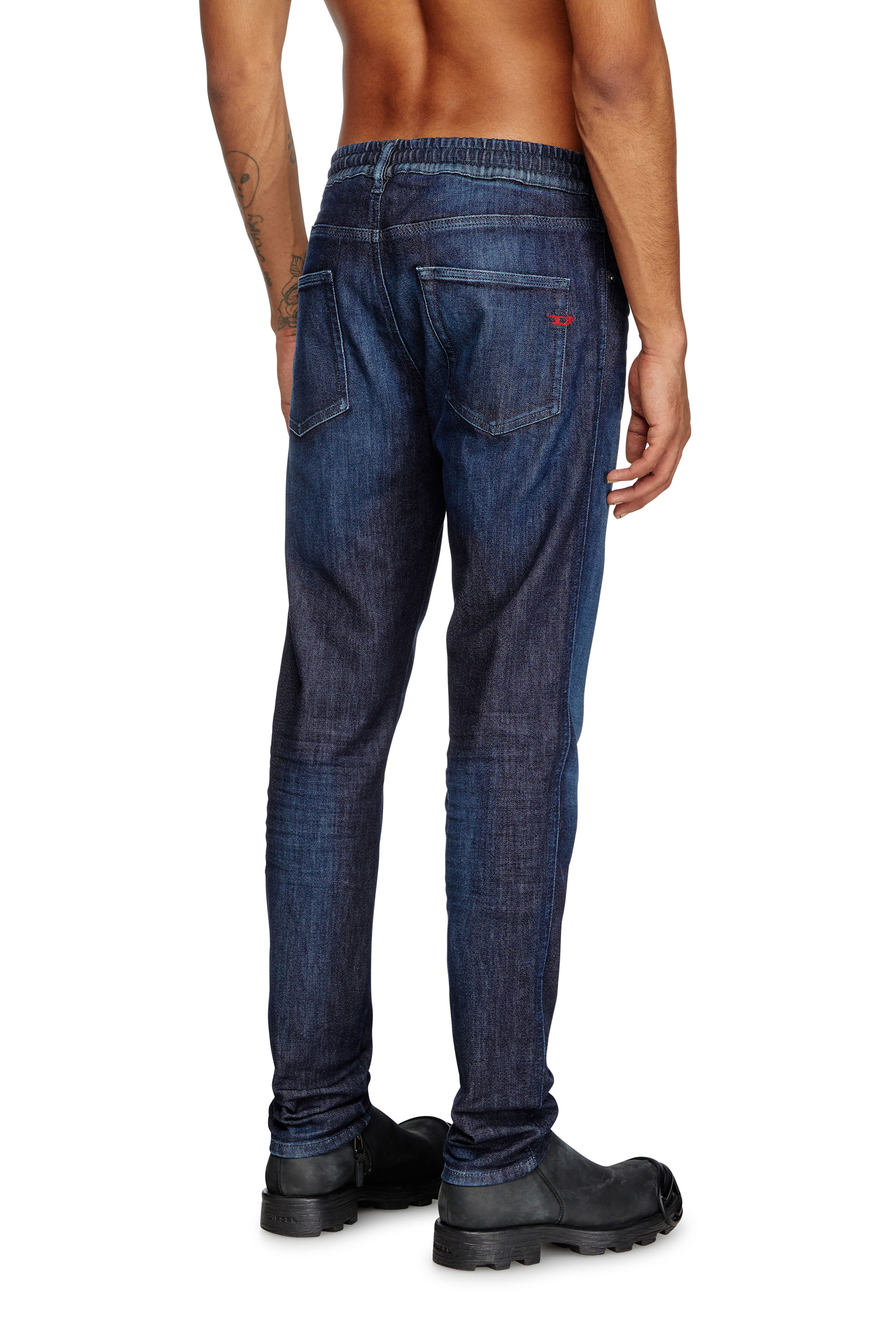 Diesel - Slim 2060 D-Strukt Joggjeans® 09L11 Uomo, Blu Scuro - Image 4