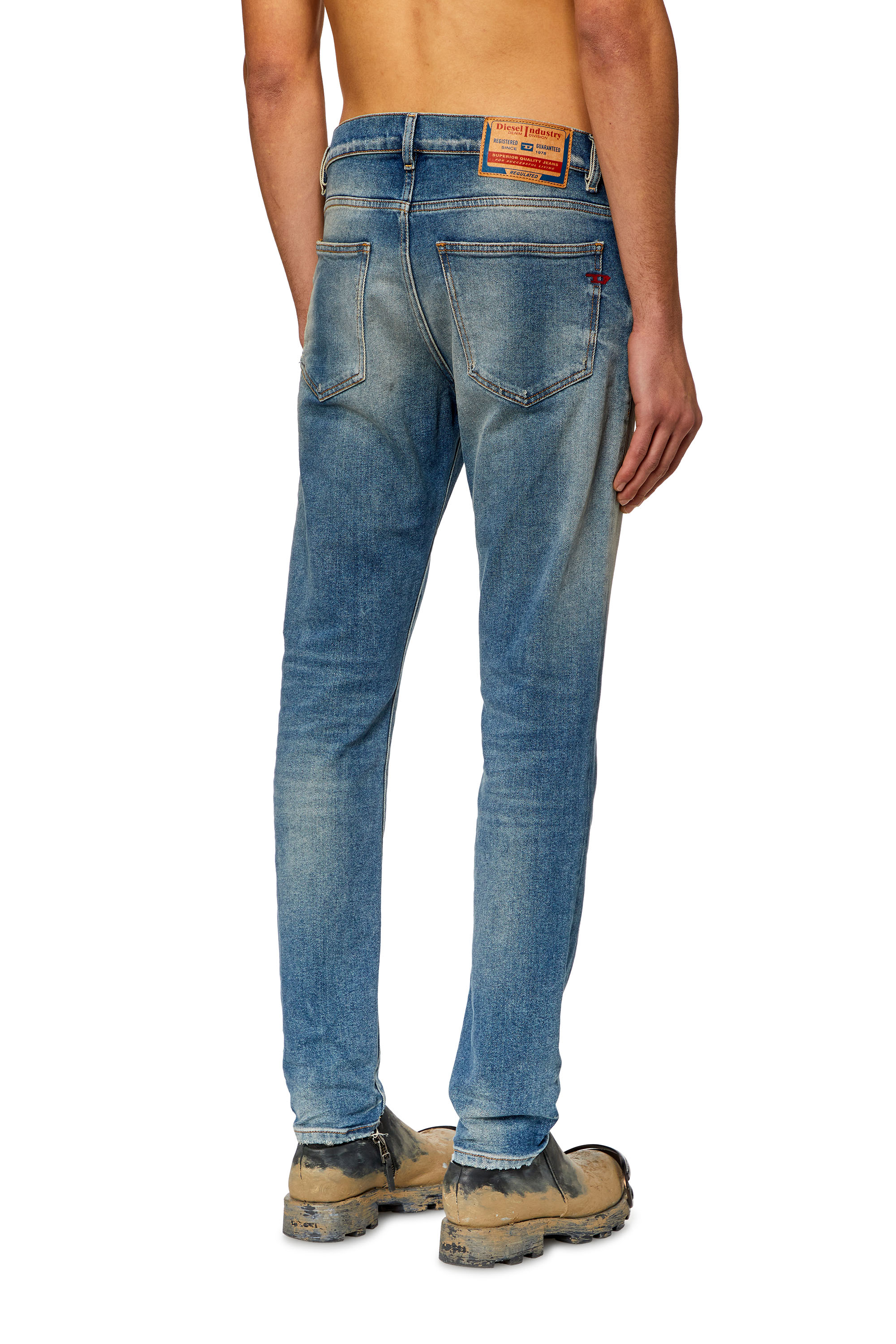 Diesel - Slim Jeans 2019 D-Strukt 09H55, Bleu Clair - Image 3