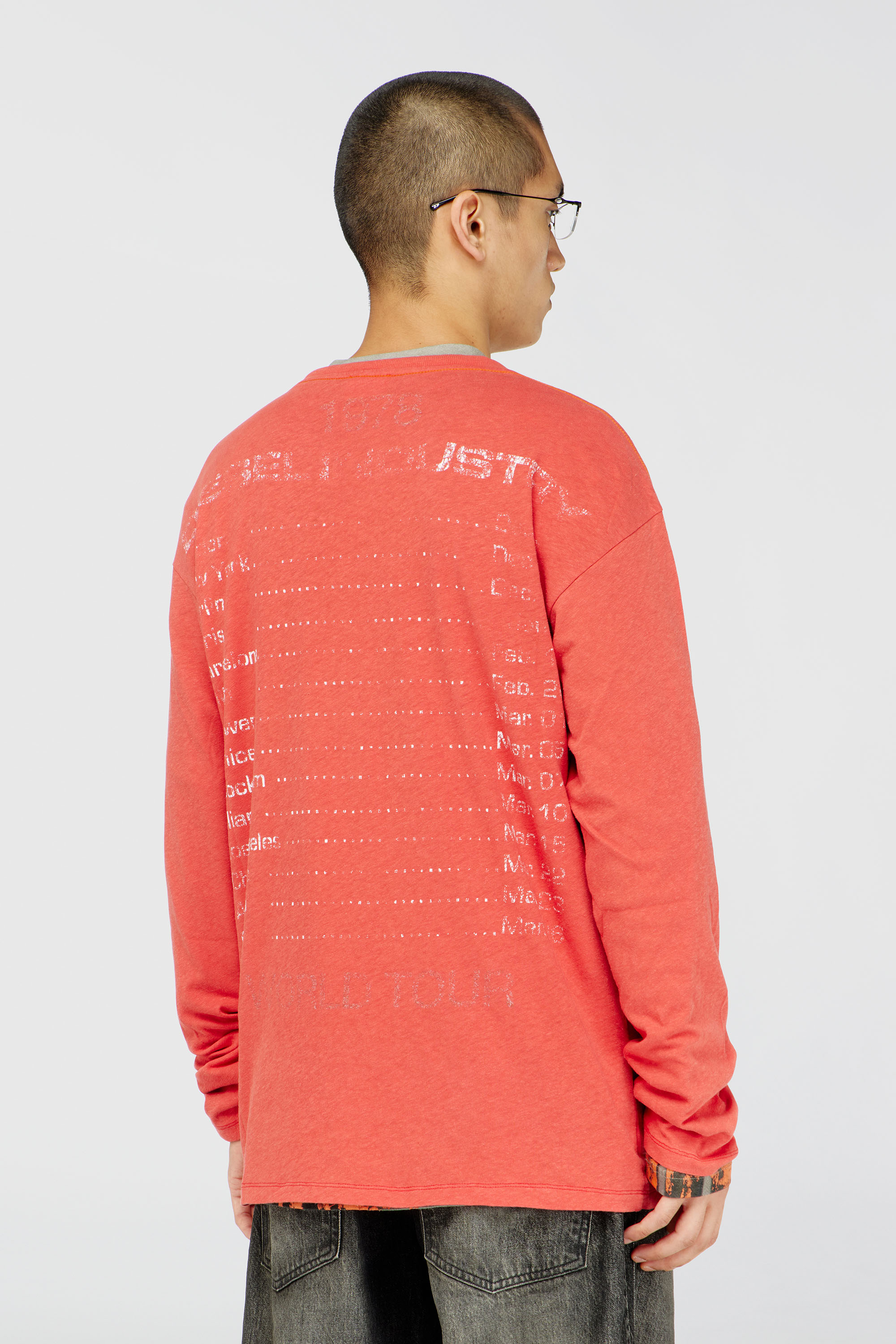 Diesel - T-GERI-LS, T-shirt a manica lunga con grafiche da concerto Uomo in Rosso - 4