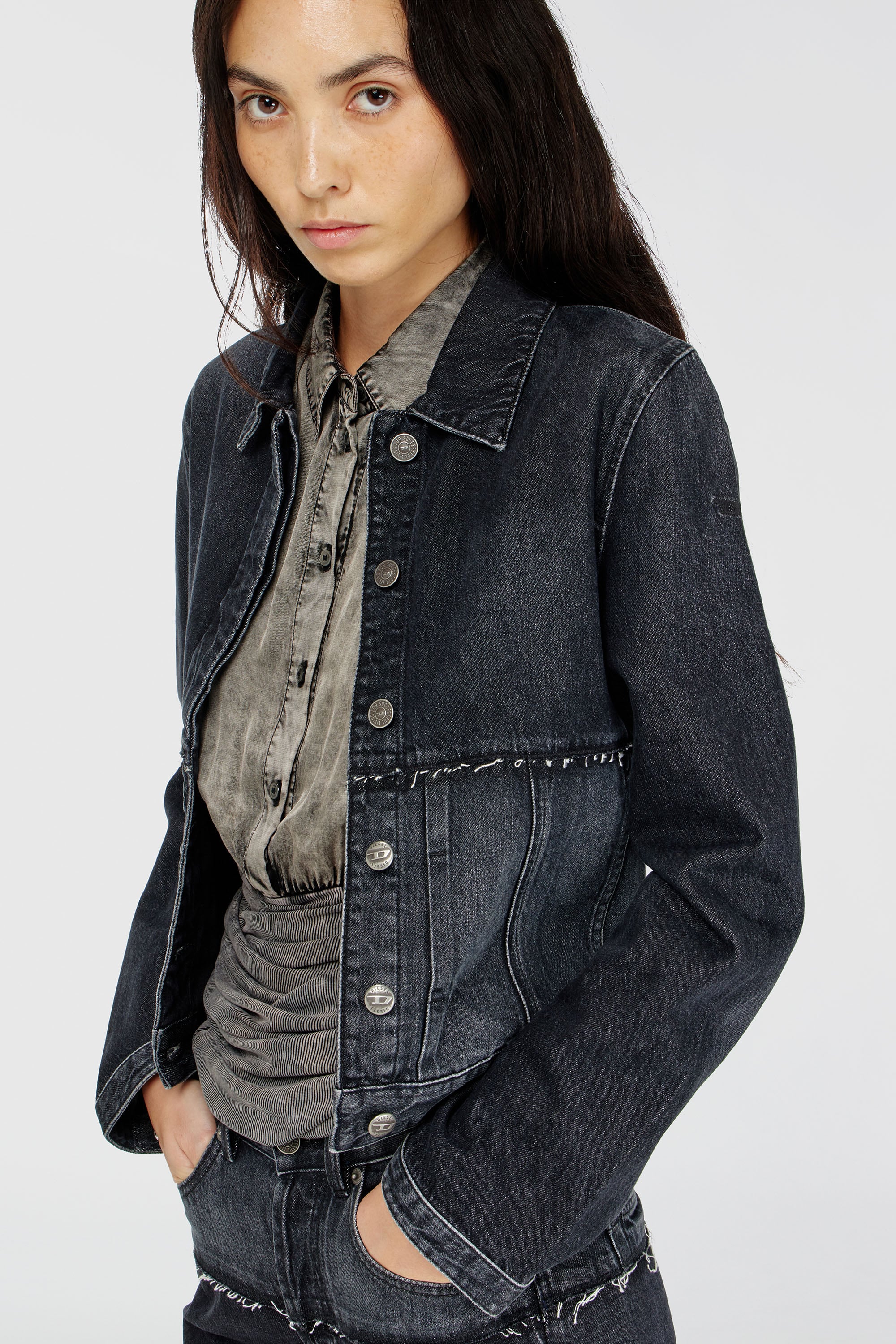 Diesel - DE-KATO-SE, Veste en denim &agrave; empi&egrave;cements Femme in Noir - 1